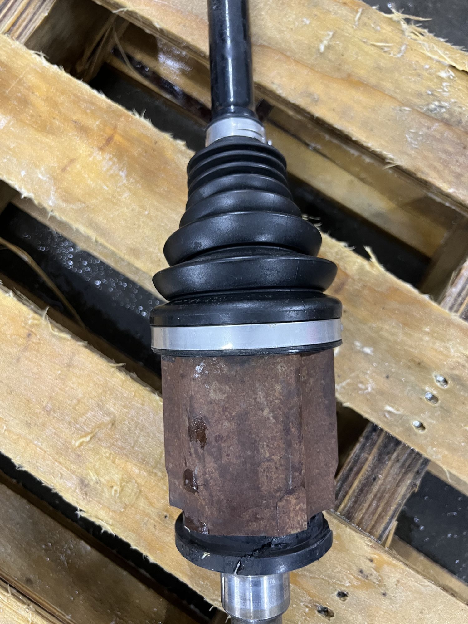 https://ycs.partsauto.market/partsauto-images/thmbs/userImages/82798d1dea2c19ada63d093c70529e74/part/2464316c-c346-4b24-b2dd-14fe9db881ef_1701783133843.jpg