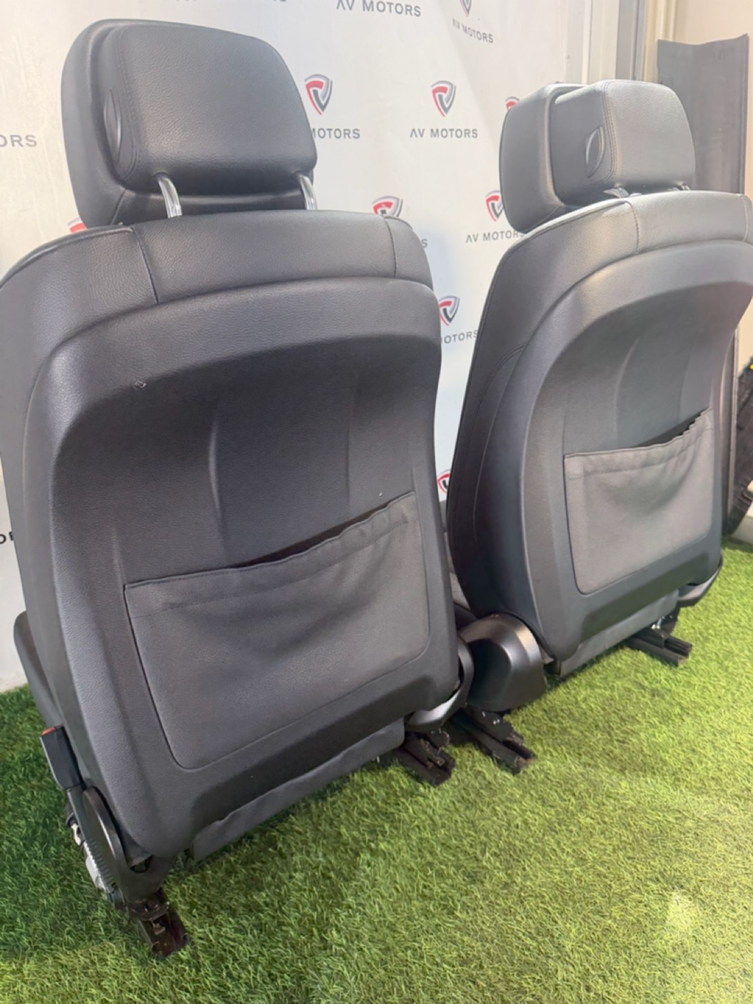 https://ycs.partsauto.market/partsauto-images/thmbs/userImages/82798d1dea2c19ada63d093c70529e74/part/296349c2-0eb0-4e23-9135-dc8361617daa_1787226738551.jpg