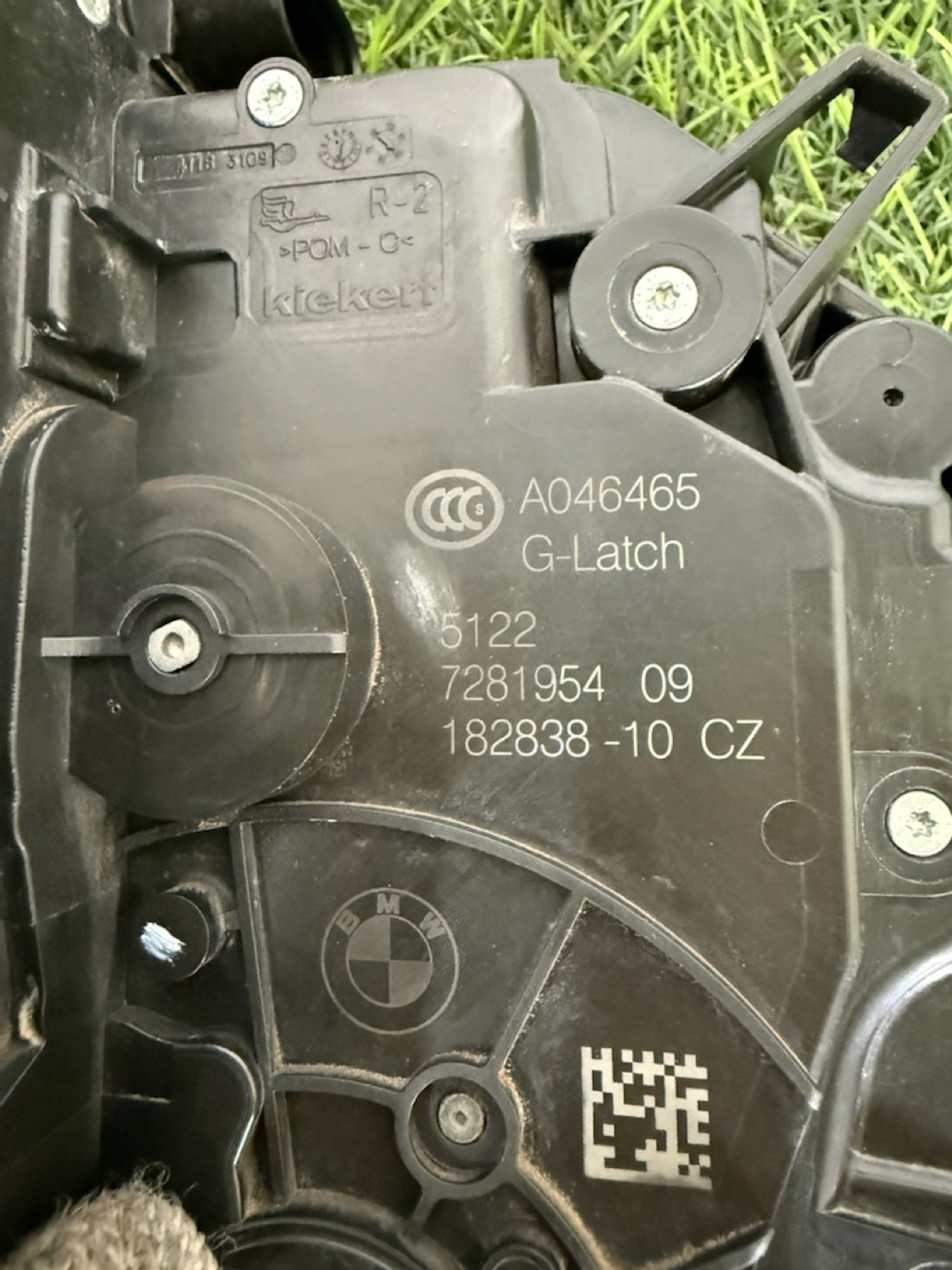 https://ycs.partsauto.market/partsauto-images/thmbs/userImages/82798d1dea2c19ada63d093c70529e74/part/2af038ea-cb27-4e22-9021-291696c16c8a_1777889833784.jpg