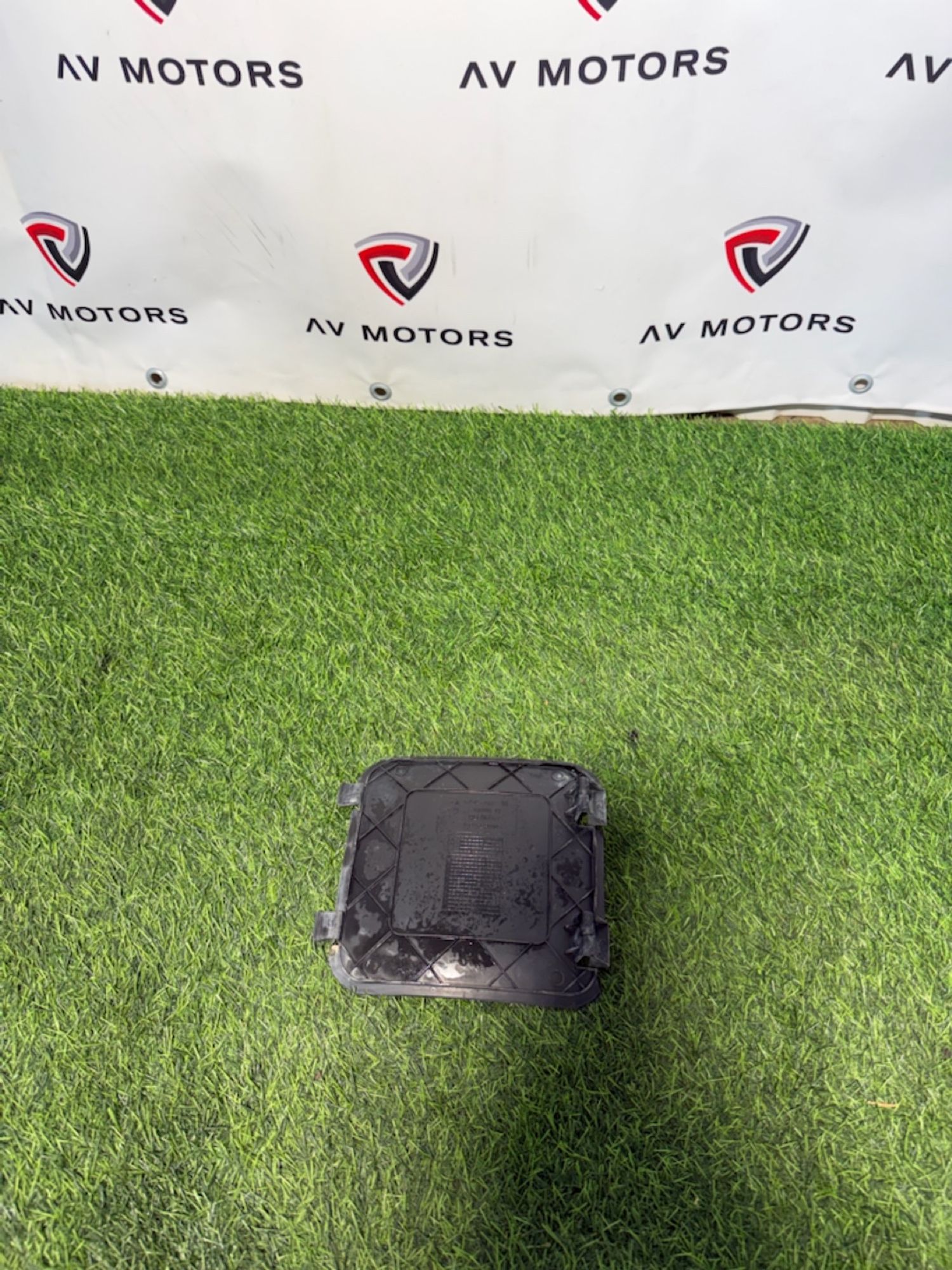 https://ycs.partsauto.market/partsauto-images/thmbs/userImages/82798d1dea2c19ada63d093c70529e74/part/2c6fb437-3e00-421d-8850-c61953c4530c_1781093574216.jpg