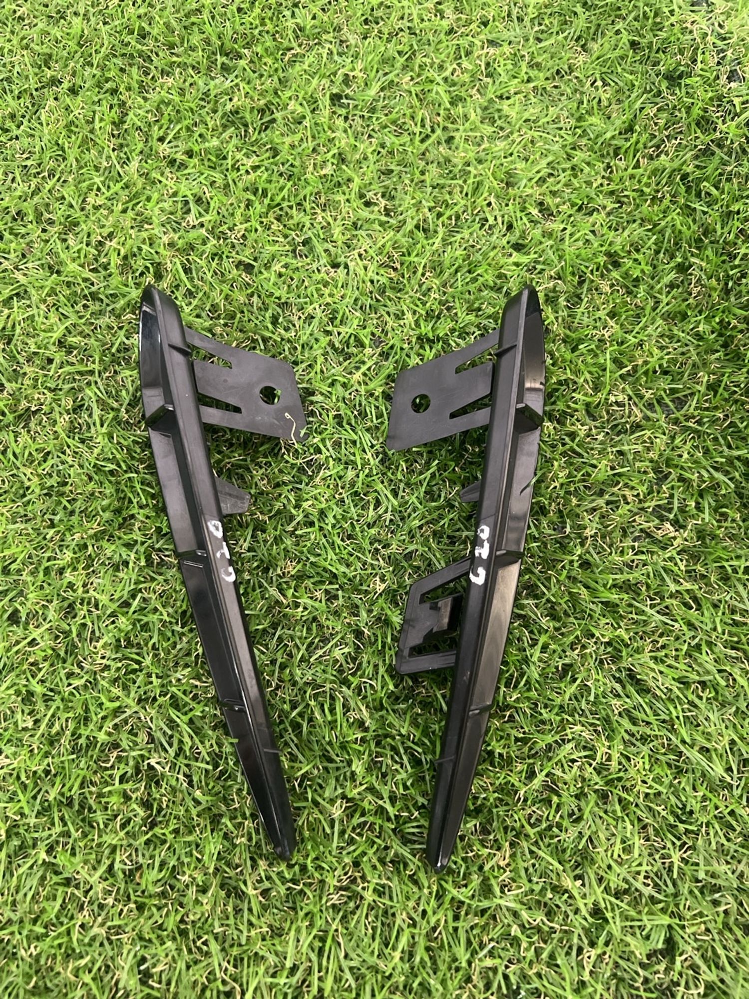 https://ycs.partsauto.market/partsauto-images/thmbs/userImages/82798d1dea2c19ada63d093c70529e74/part/2cf11f88-174b-4ca3-aad4-735f86d6bf2f_1729257096902.jpg