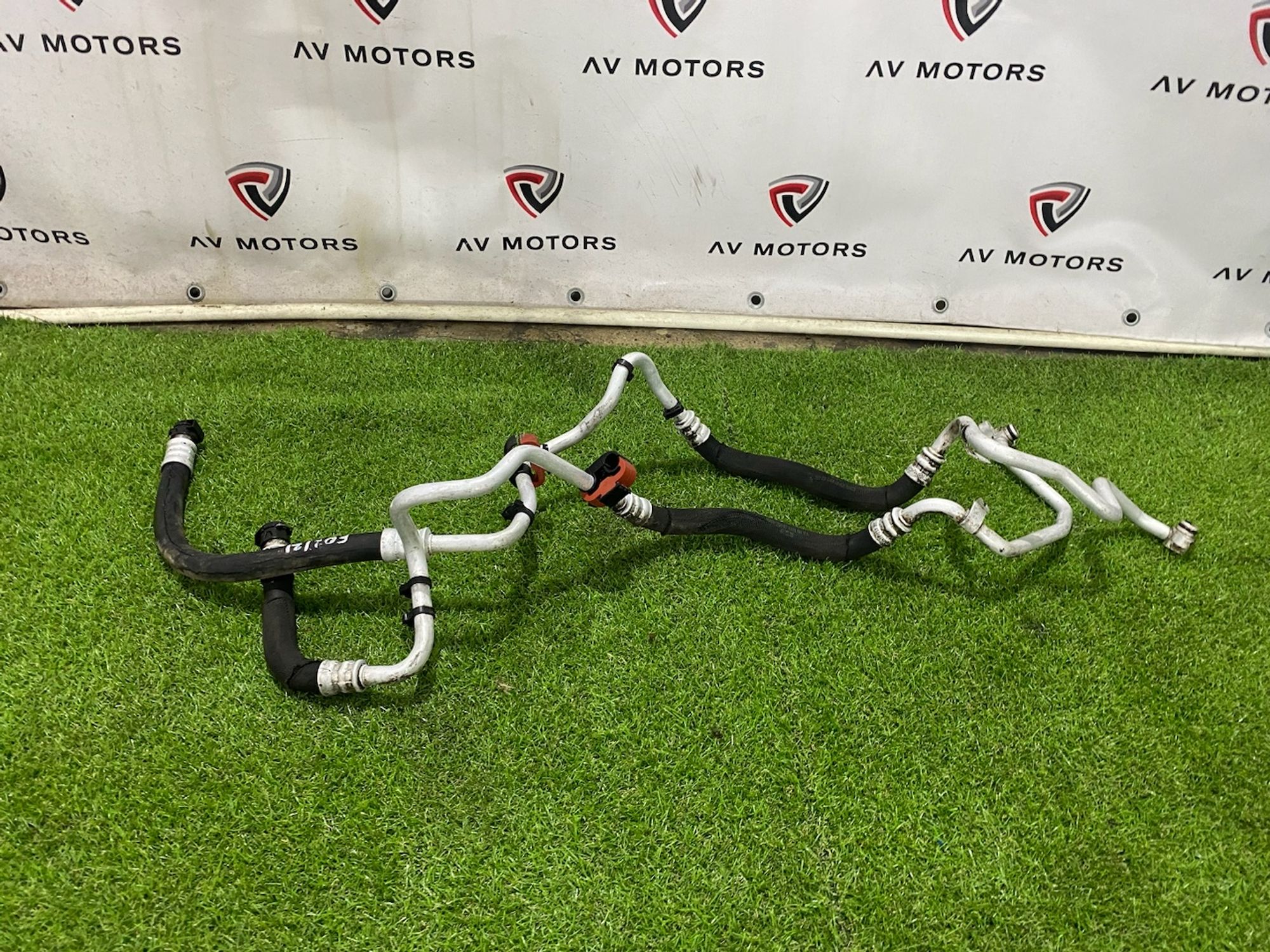 https://ycs.partsauto.market/partsauto-images/thmbs/userImages/82798d1dea2c19ada63d093c70529e74/part/313b8547-dd08-4cb1-b996-b6ac423a8ee0_1734963118565.jpg