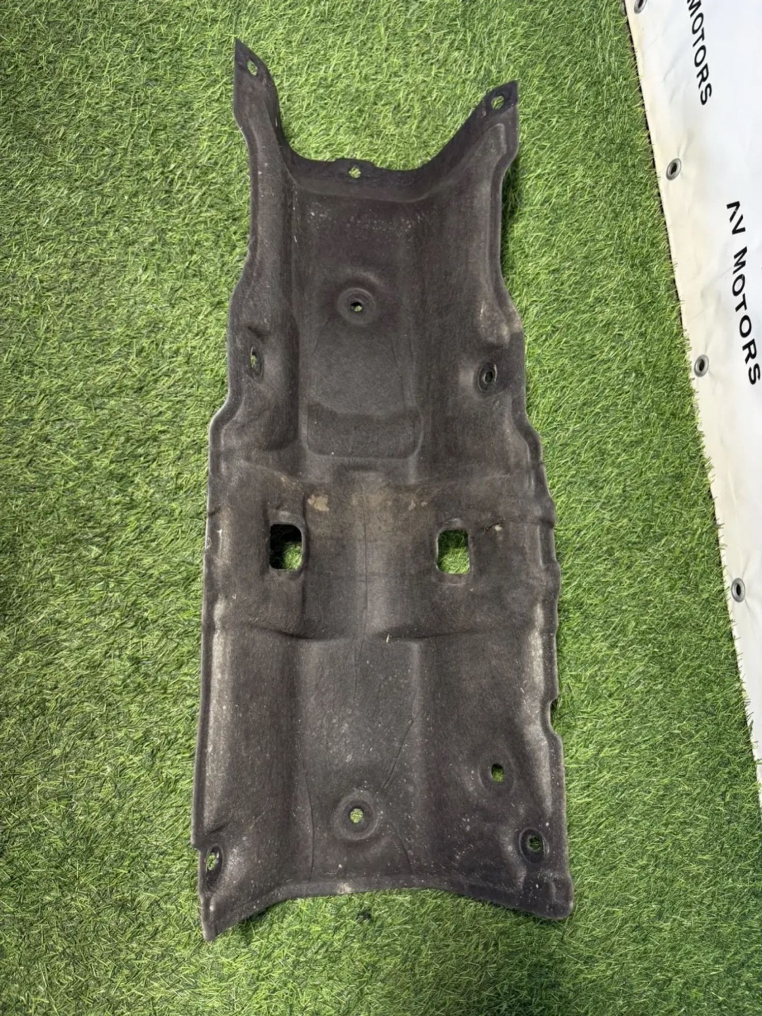 https://ycs.partsauto.market/partsauto-images/thmbs/userImages/82798d1dea2c19ada63d093c70529e74/part/31c654bd-ae03-4648-94f1-55e8965c253c_1781165776952.jpg