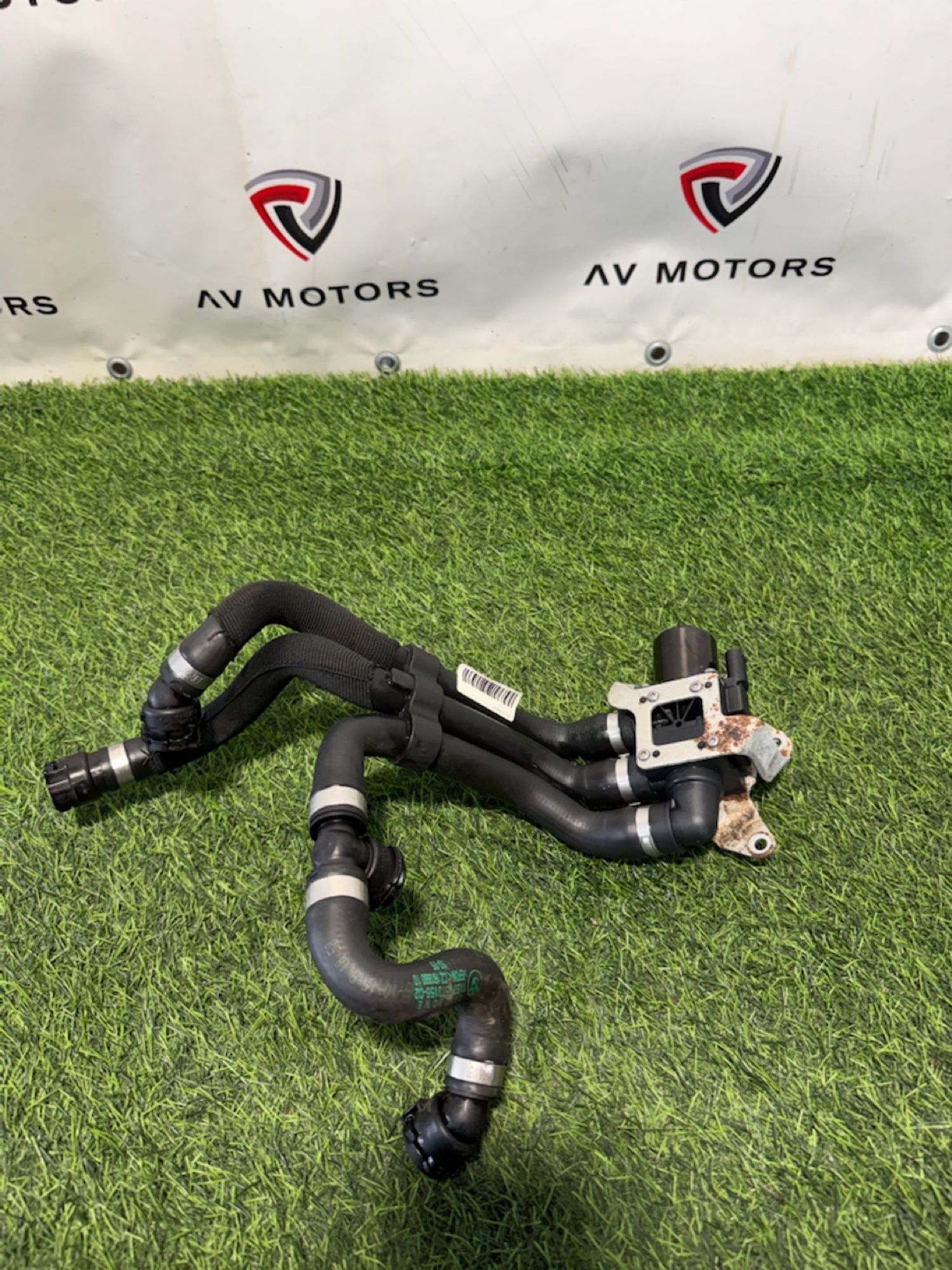 https://ycs.partsauto.market/partsauto-images/thmbs/userImages/82798d1dea2c19ada63d093c70529e74/part/327a4ae1-9865-4f74-93ef-131cea0623cb_1776934536080.jpg
