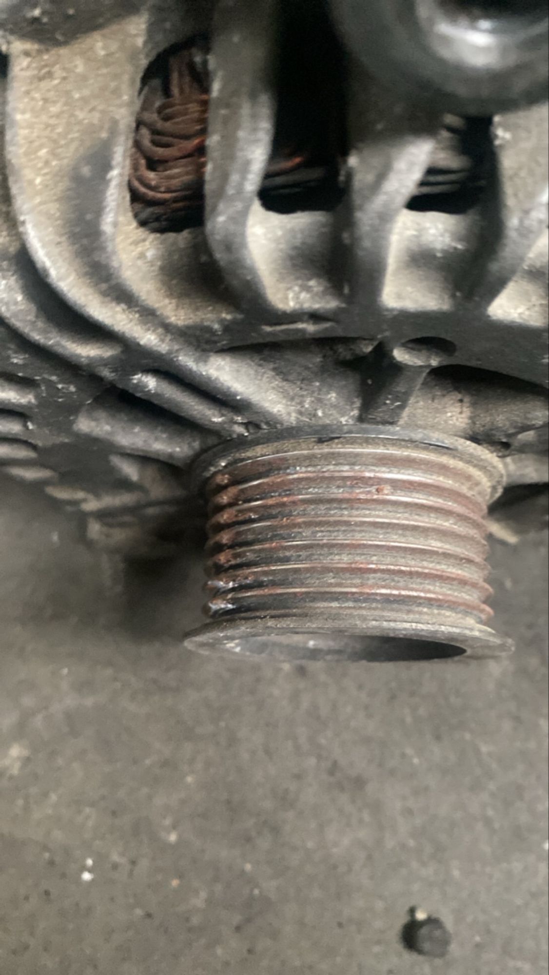 https://ycs.partsauto.market/partsauto-images/thmbs/userImages/82798d1dea2c19ada63d093c70529e74/part/3306757a-22e9-4c31-abb4-4ecfd91d434b_1732024764775.jpg