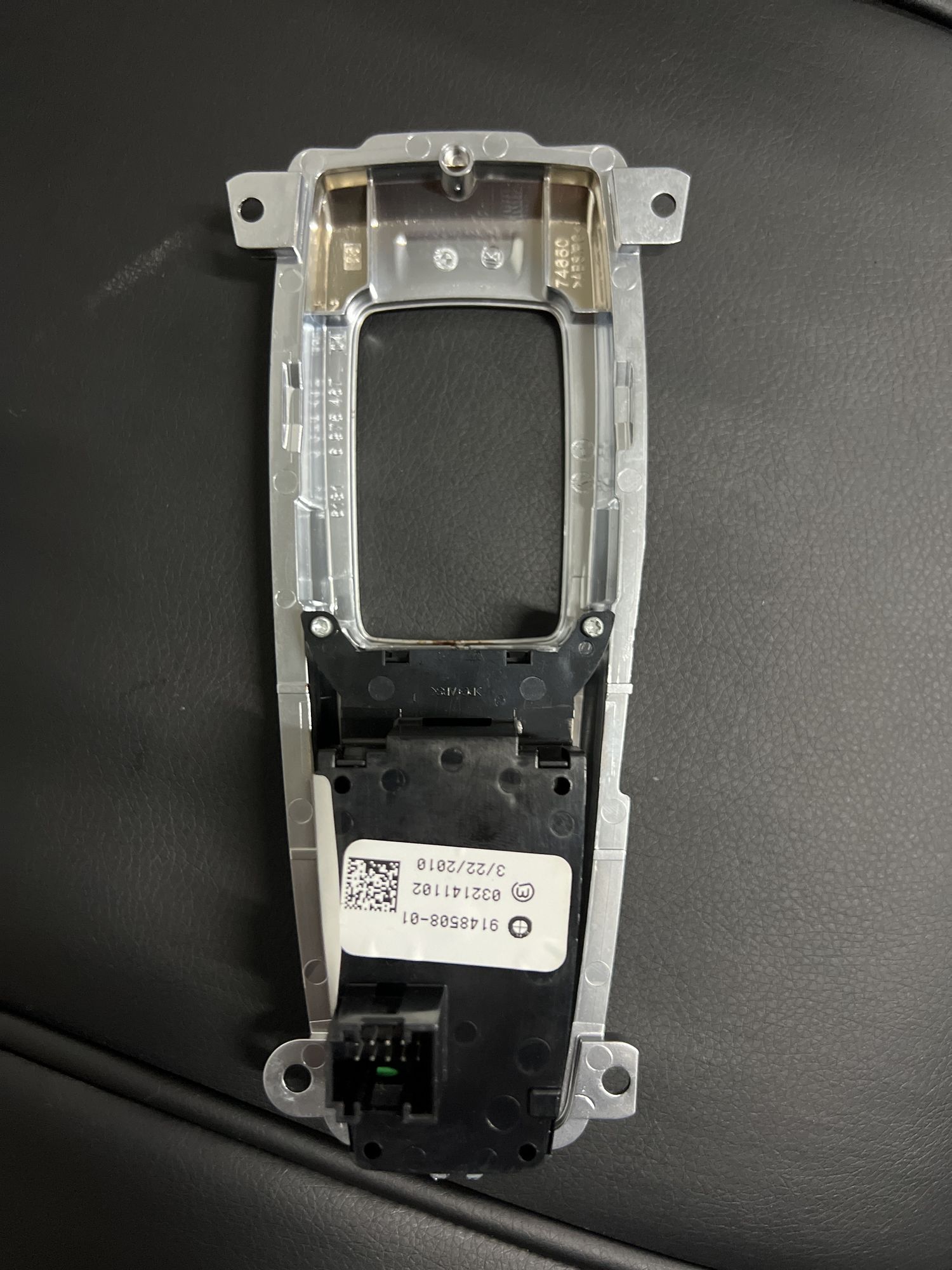 https://ycs.partsauto.market/partsauto-images/thmbs/userImages/82798d1dea2c19ada63d093c70529e74/part/33855f29-2b2d-4307-a131-923a70f459aa_1702303049907.jpg
