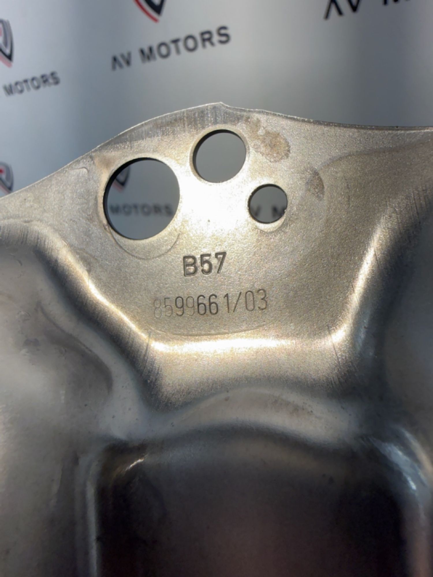 https://ycs.partsauto.market/partsauto-images/thmbs/userImages/82798d1dea2c19ada63d093c70529e74/part/3485a152-3835-419a-9936-9f4df203346e_1784127166616.jpg