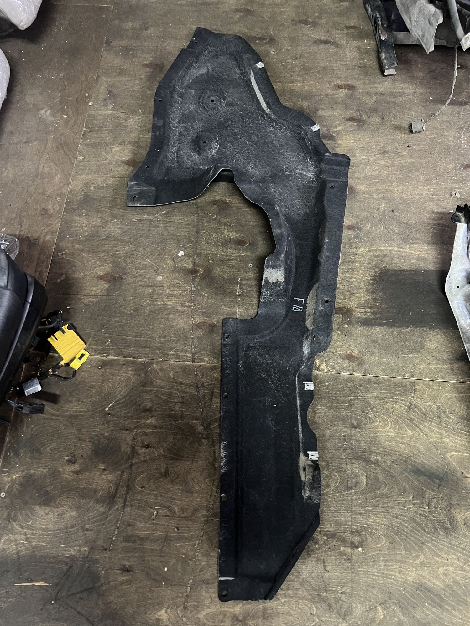 https://ycs.partsauto.market/partsauto-images/thmbs/userImages/82798d1dea2c19ada63d093c70529e74/part/3497ad65-30d0-4e57-8995-a4b6366cdfdd_1701779380116.jpg