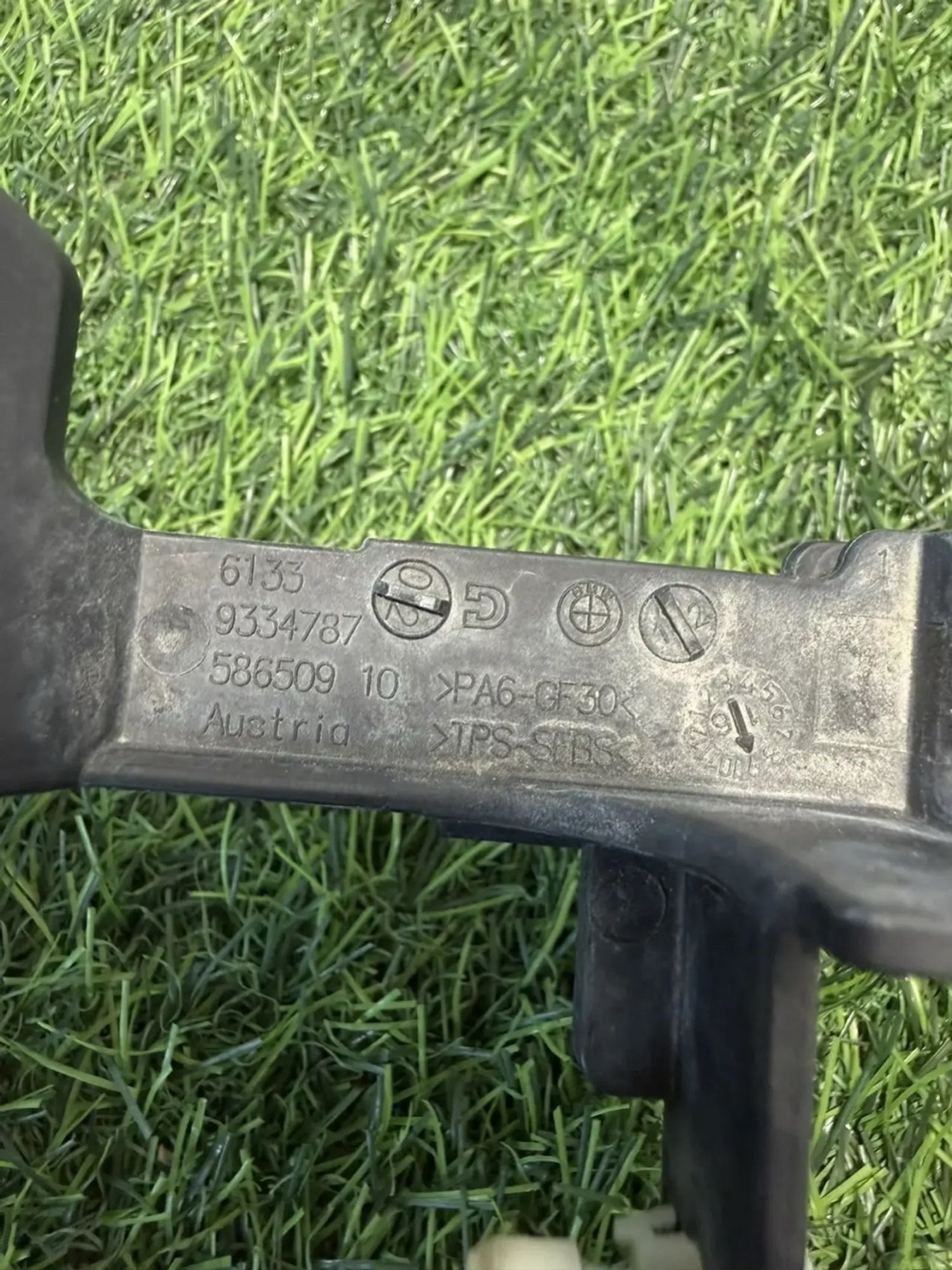 https://ycs.partsauto.market/partsauto-images/thmbs/userImages/82798d1dea2c19ada63d093c70529e74/part/368ae991-b321-4e04-8f94-d517295cfe7d_1781524312455.jpg