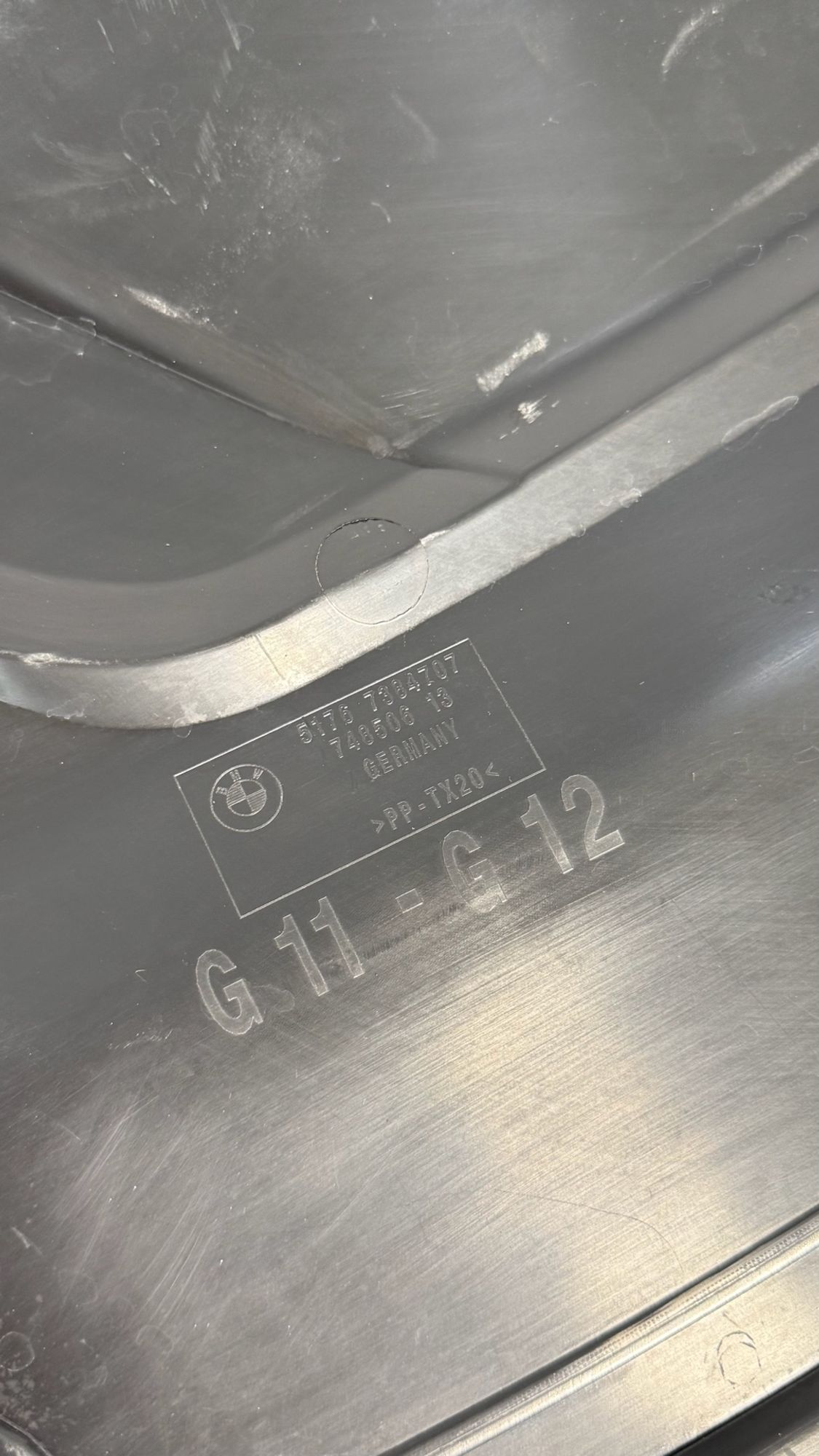 https://ycs.partsauto.market/partsauto-images/thmbs/userImages/82798d1dea2c19ada63d093c70529e74/part/37acd4f7-d1ba-444c-a820-cdc3684c920c_1781010897649.jpg