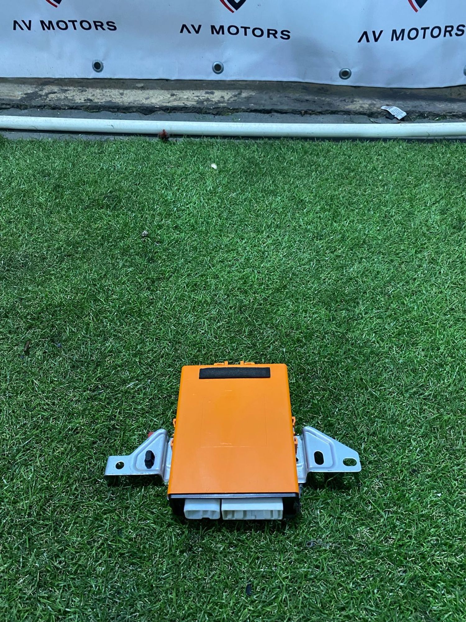 https://ycs.partsauto.market/partsauto-images/thmbs/userImages/82798d1dea2c19ada63d093c70529e74/part/3d315ce3-a3c7-4295-b0c2-e239da484d5e_1740036752743.jpg