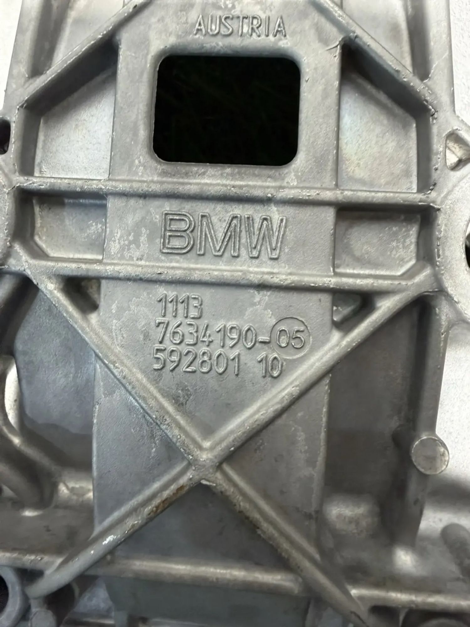 https://ycs.partsauto.market/partsauto-images/thmbs/userImages/82798d1dea2c19ada63d093c70529e74/part/3e0ce0f4-7e5f-40af-8a72-c49e4cc68a5b_1780037767026.jpg