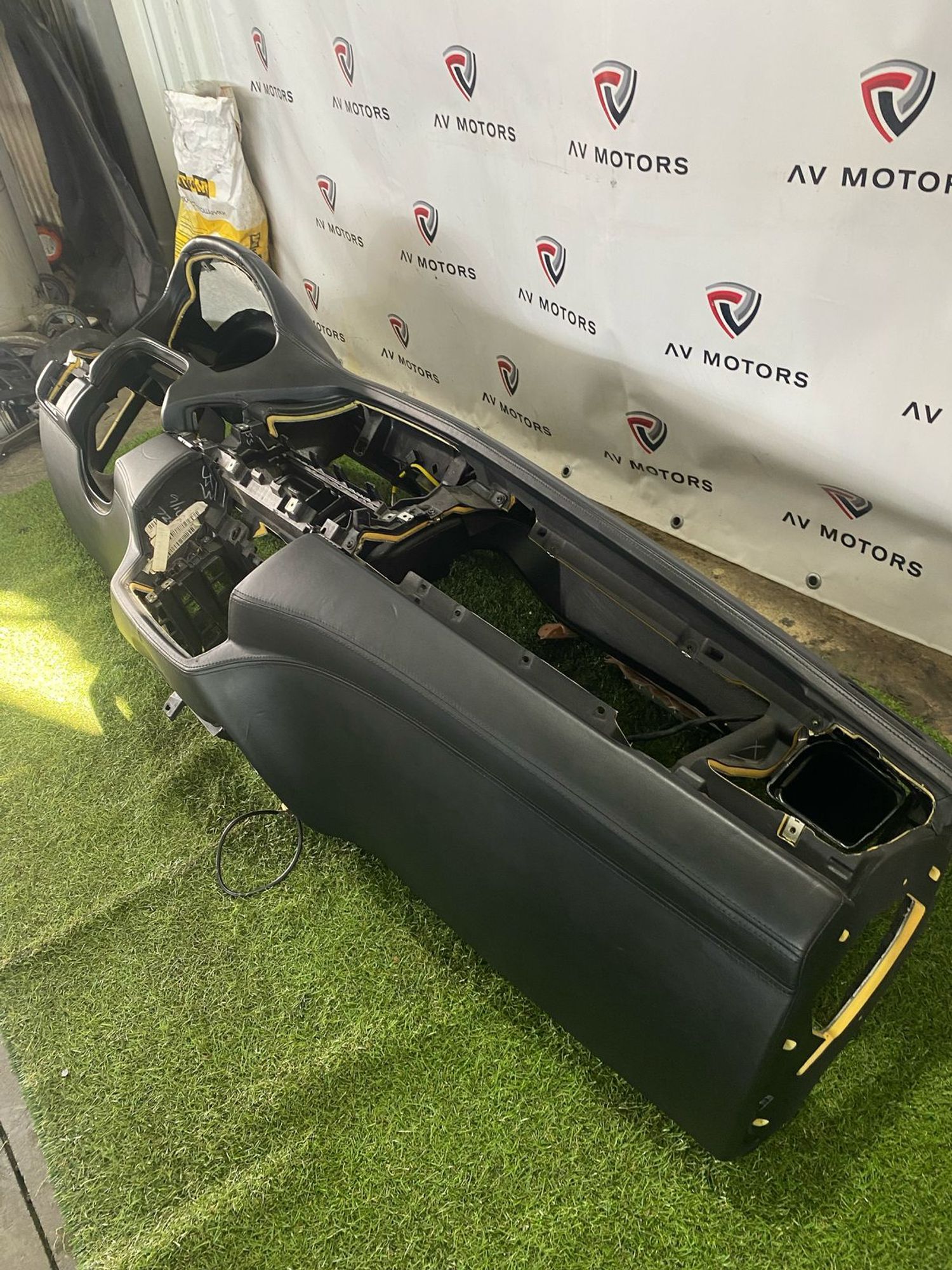 https://ycs.partsauto.market/partsauto-images/thmbs/userImages/82798d1dea2c19ada63d093c70529e74/part/3fa2972f-1752-4c94-b60a-fe0ca6d04fcd_1745314552315.jpg
