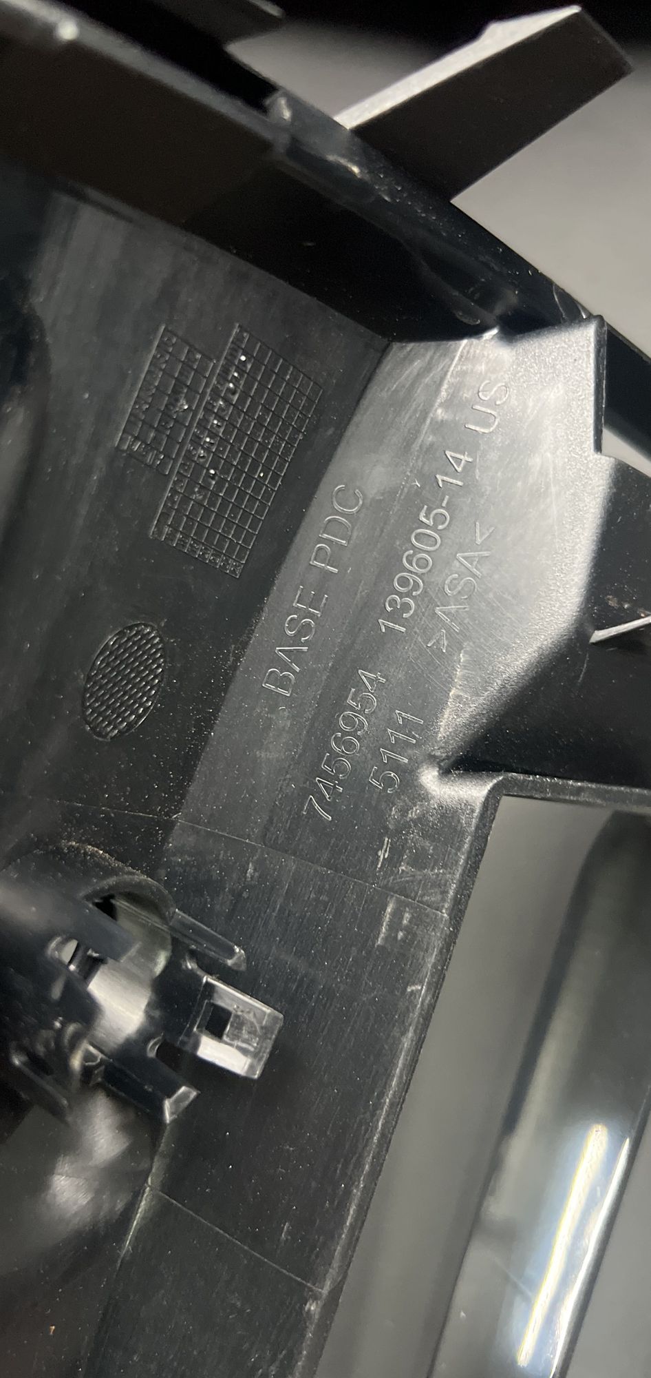 https://ycs.partsauto.market/partsauto-images/thmbs/userImages/82798d1dea2c19ada63d093c70529e74/part/427df70f-f799-49af-9a99-9d7318f3254c_1700648267705.jpg