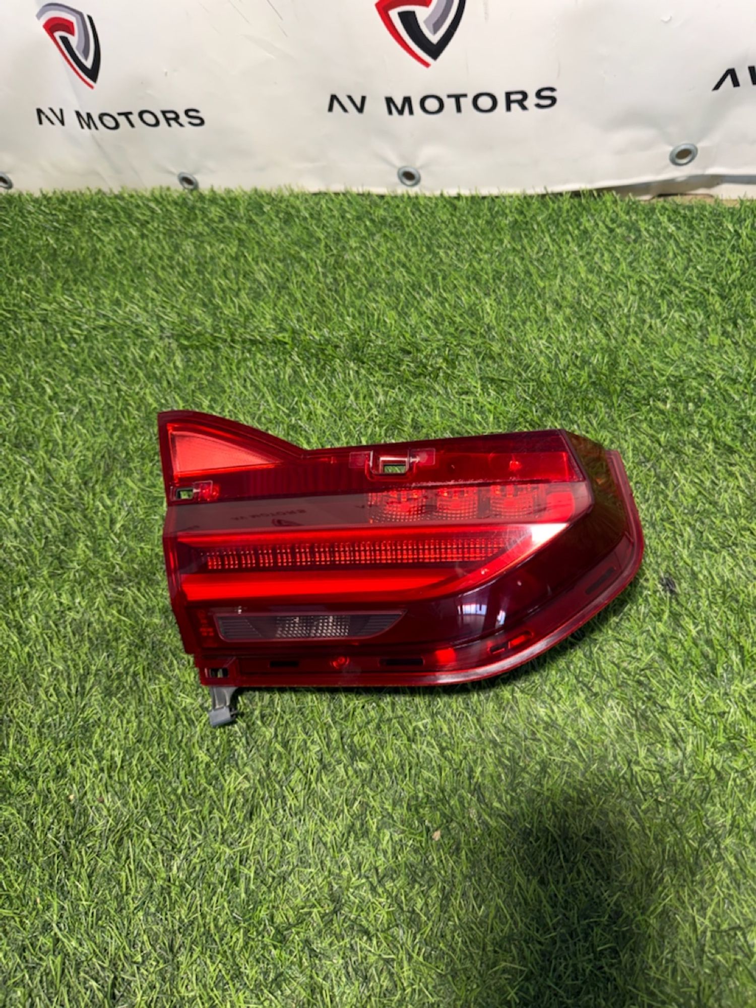 https://ycs.partsauto.market/partsauto-images/thmbs/userImages/82798d1dea2c19ada63d093c70529e74/part/439f8674-34c3-496e-a99f-e3e45fb78bb3_1781594163411.jpg