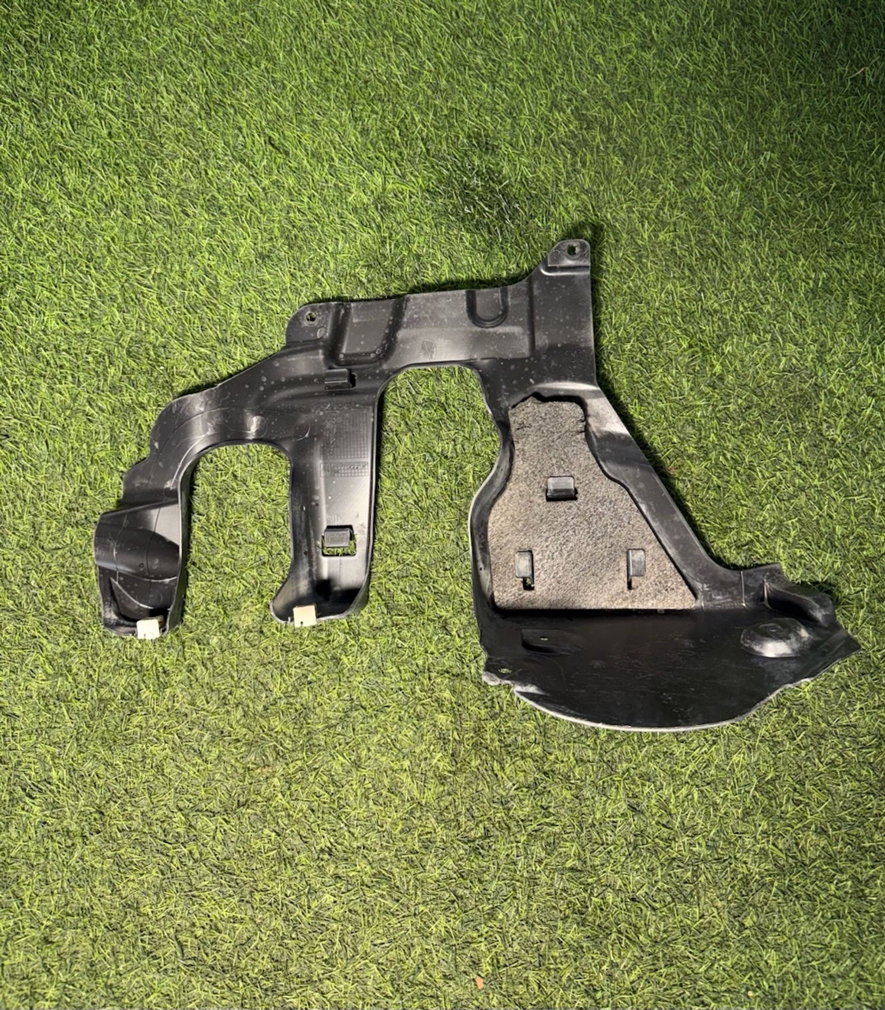 https://ycs.partsauto.market/partsauto-images/thmbs/userImages/82798d1dea2c19ada63d093c70529e74/part/459edf6e-2bb2-4499-a9bd-ce01dadb91ca_1781013687395.jpg