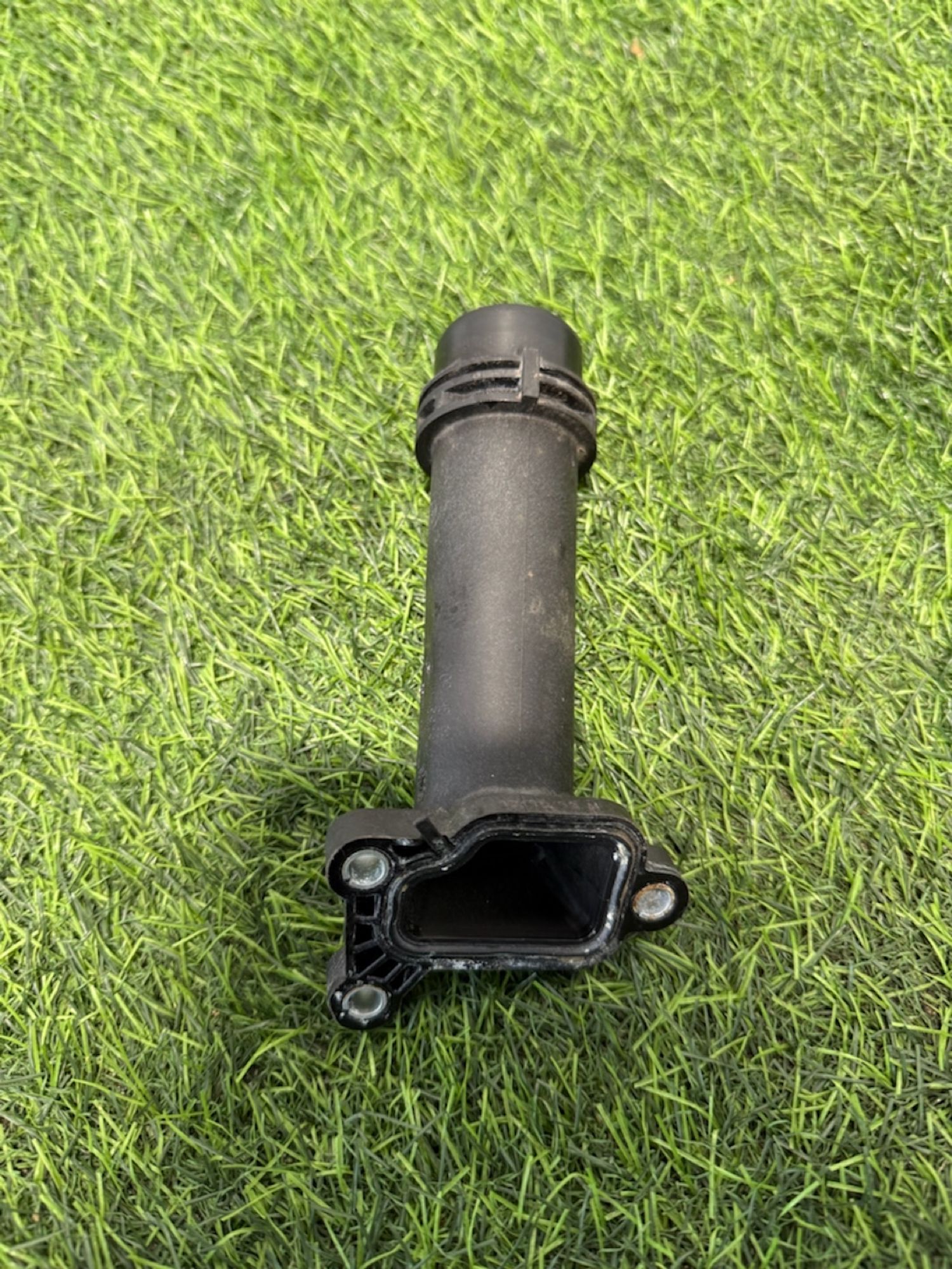 https://ycs.partsauto.market/partsauto-images/thmbs/userImages/82798d1dea2c19ada63d093c70529e74/part/4a729597-6614-4470-9c4e-a42f46cf1f31_1776934454944.jpg