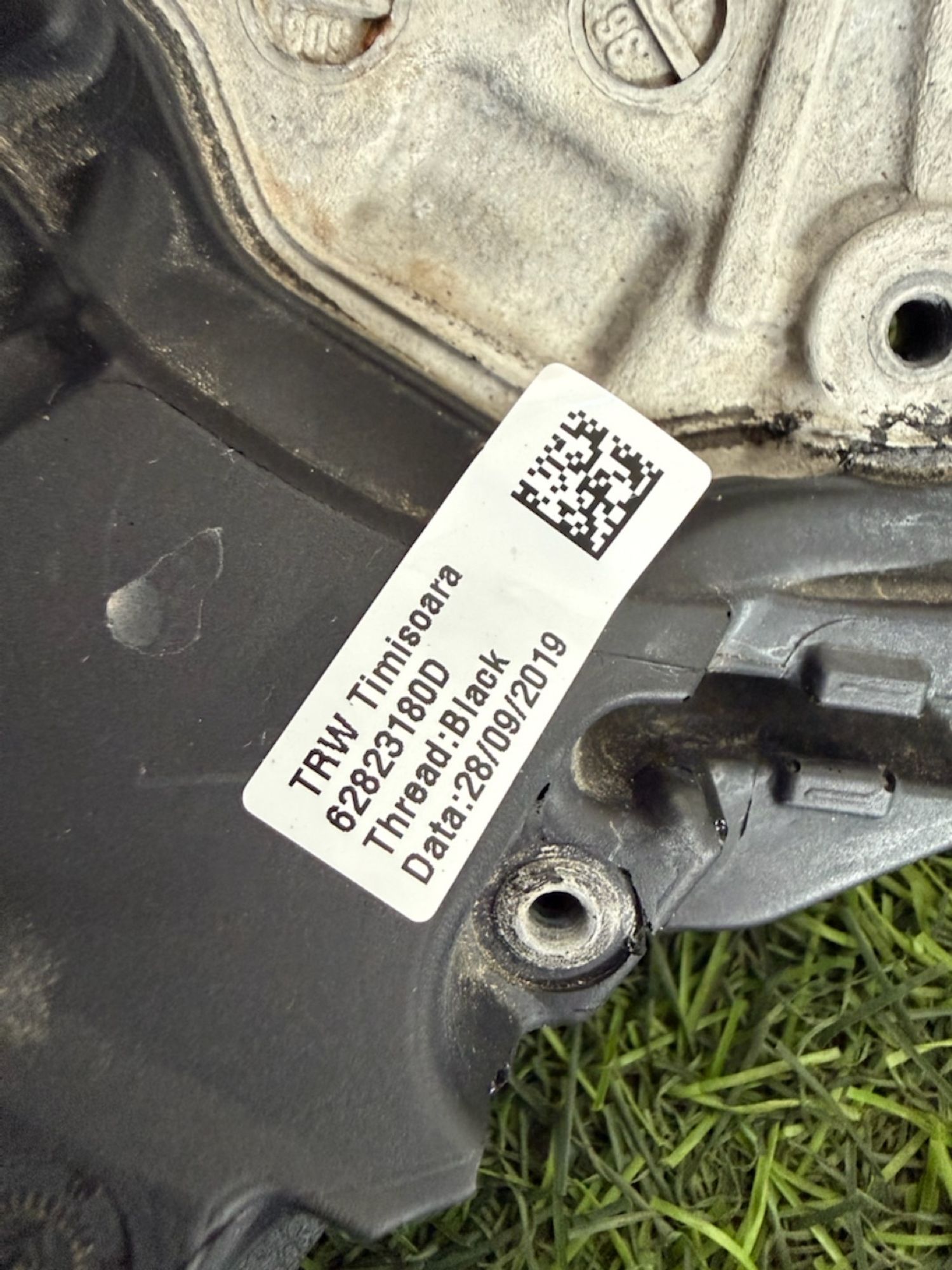 https://ycs.partsauto.market/partsauto-images/thmbs/userImages/82798d1dea2c19ada63d093c70529e74/part/4d17b984-a9e0-4f24-8da0-bcaf58d0e206_1776855415420.jpg