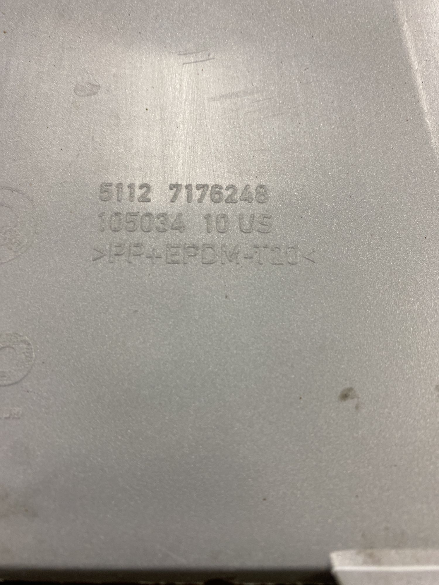 https://ycs.partsauto.market/partsauto-images/thmbs/userImages/82798d1dea2c19ada63d093c70529e74/part/52d6b299-a9cb-45db-bdd5-08e3b88d5e33_1702336902658.jpg