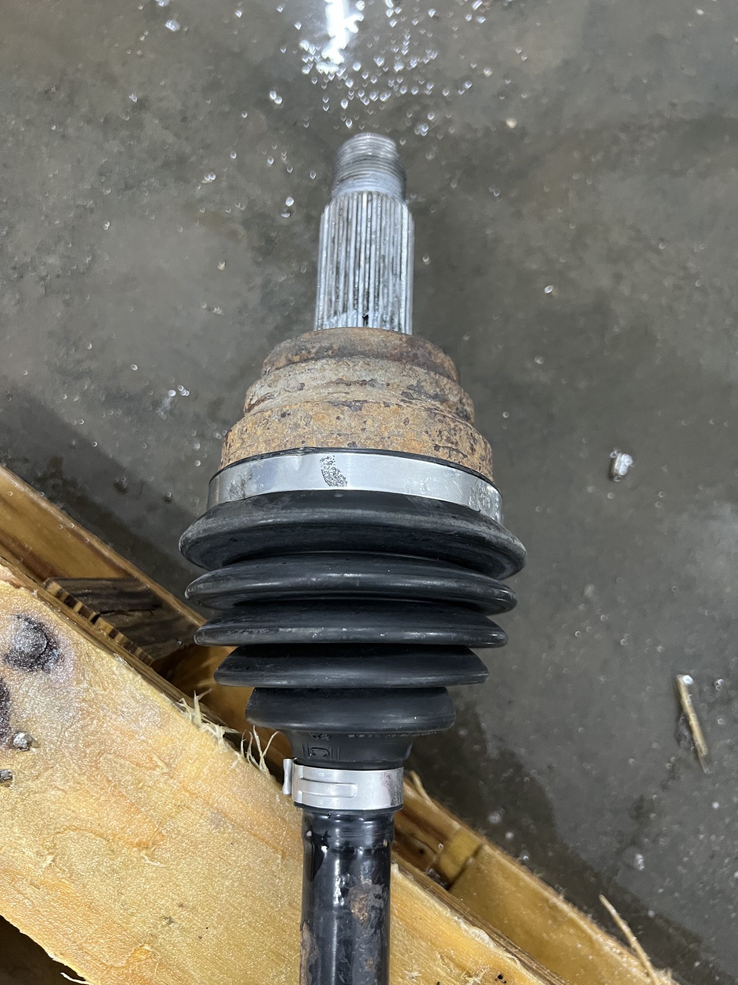 https://ycs.partsauto.market/partsauto-images/thmbs/userImages/82798d1dea2c19ada63d093c70529e74/part/52edfa9a-2ac1-4045-bace-d2fd906b2528_1701783137880.jpg