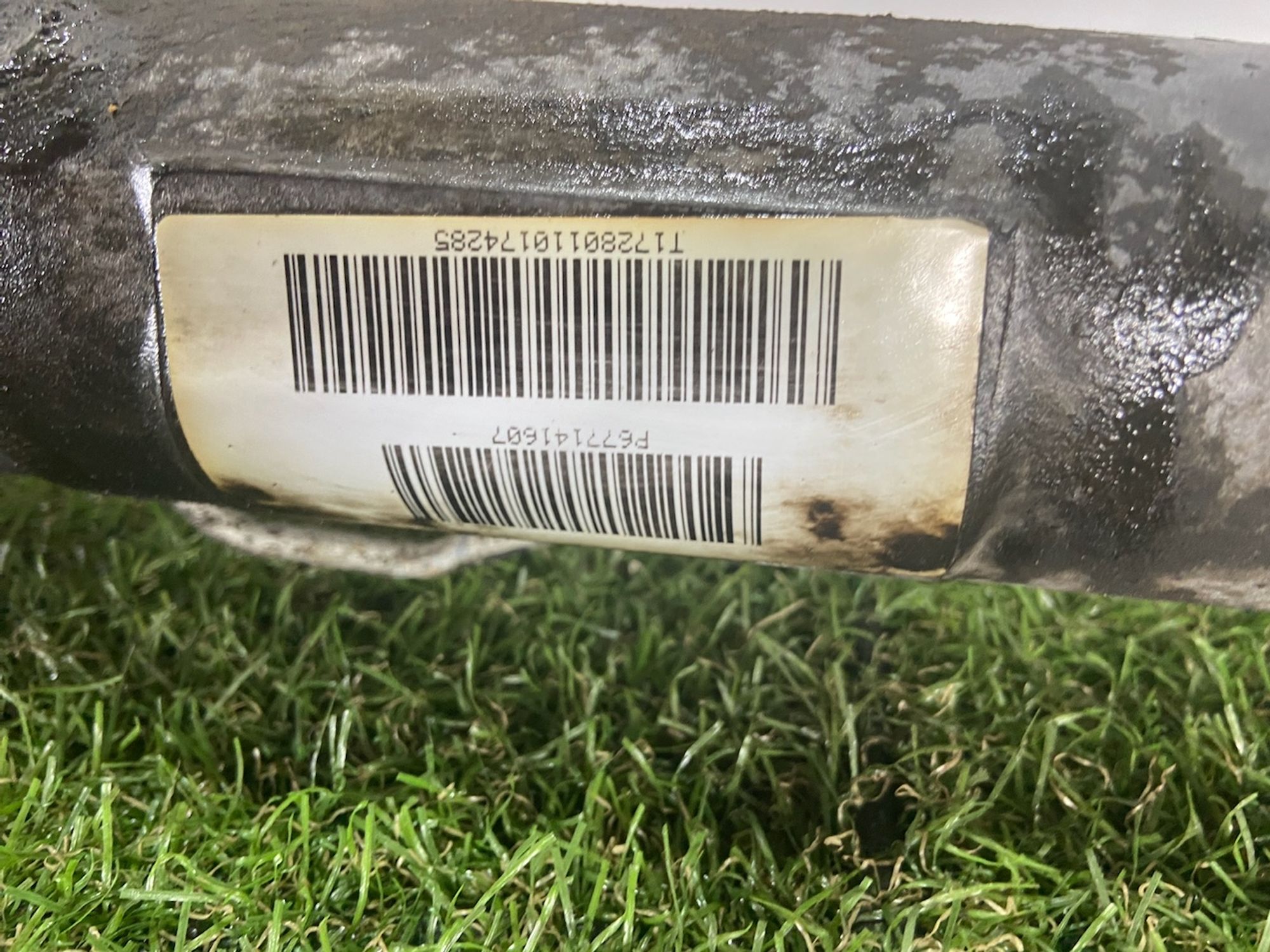 https://ycs.partsauto.market/partsauto-images/thmbs/userImages/82798d1dea2c19ada63d093c70529e74/part/57bb2fc5-bc71-4aa8-a186-1454c432c6d1_1745479615167.jpg