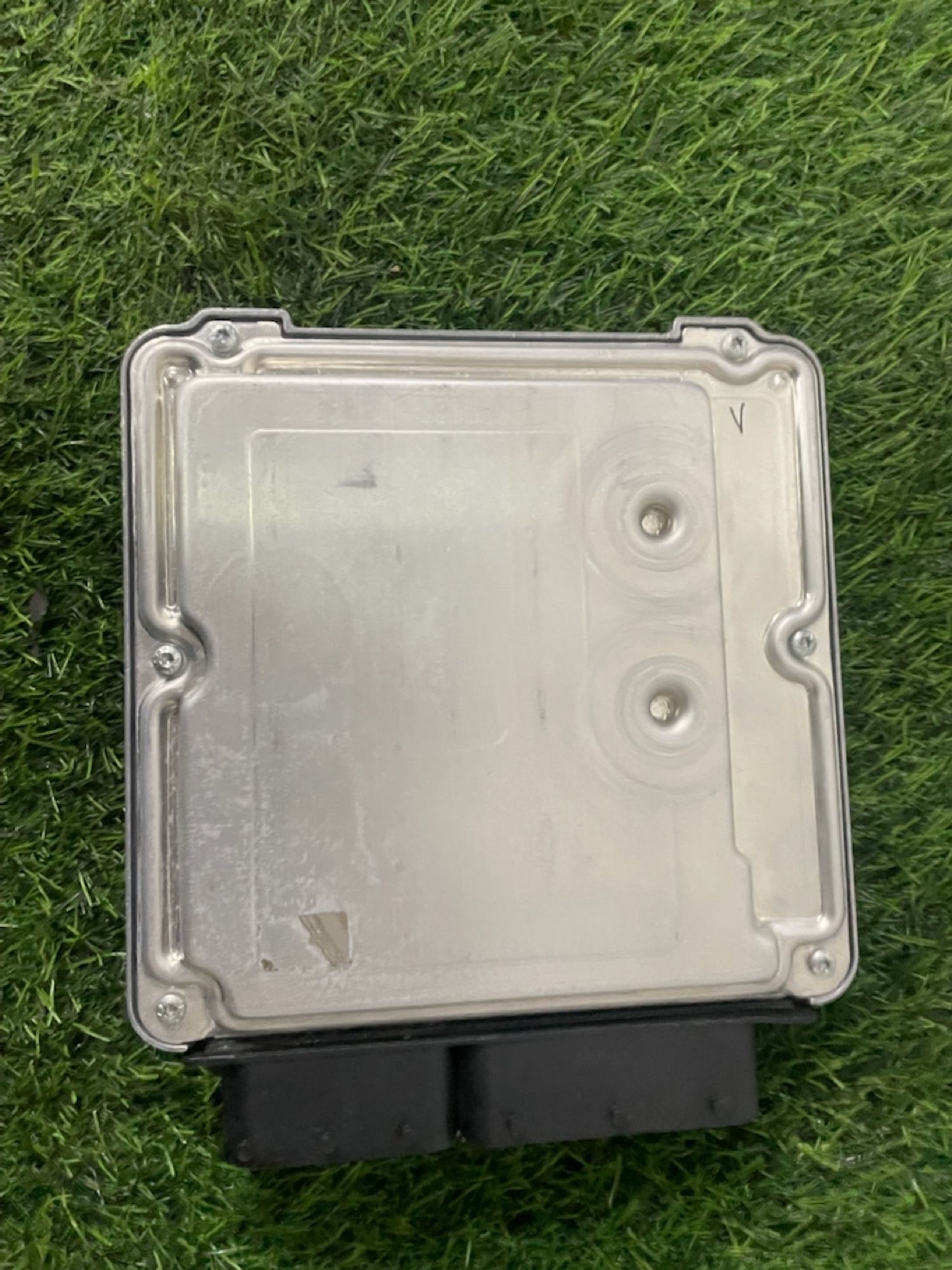 https://ycs.partsauto.market/partsauto-images/thmbs/userImages/82798d1dea2c19ada63d093c70529e74/part/59fd7a18-6478-4e47-b762-a0f53d164f5d_1781099963186.jpg