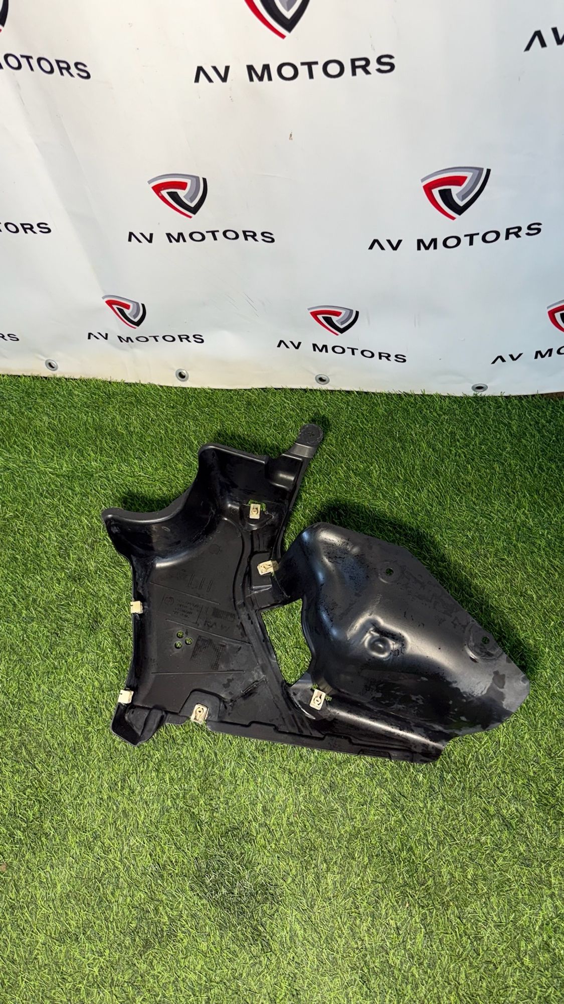 https://ycs.partsauto.market/partsauto-images/thmbs/userImages/82798d1dea2c19ada63d093c70529e74/part/5a3ab2fa-bd73-497f-a48d-5c0d71d09552_1781091337034.jpg