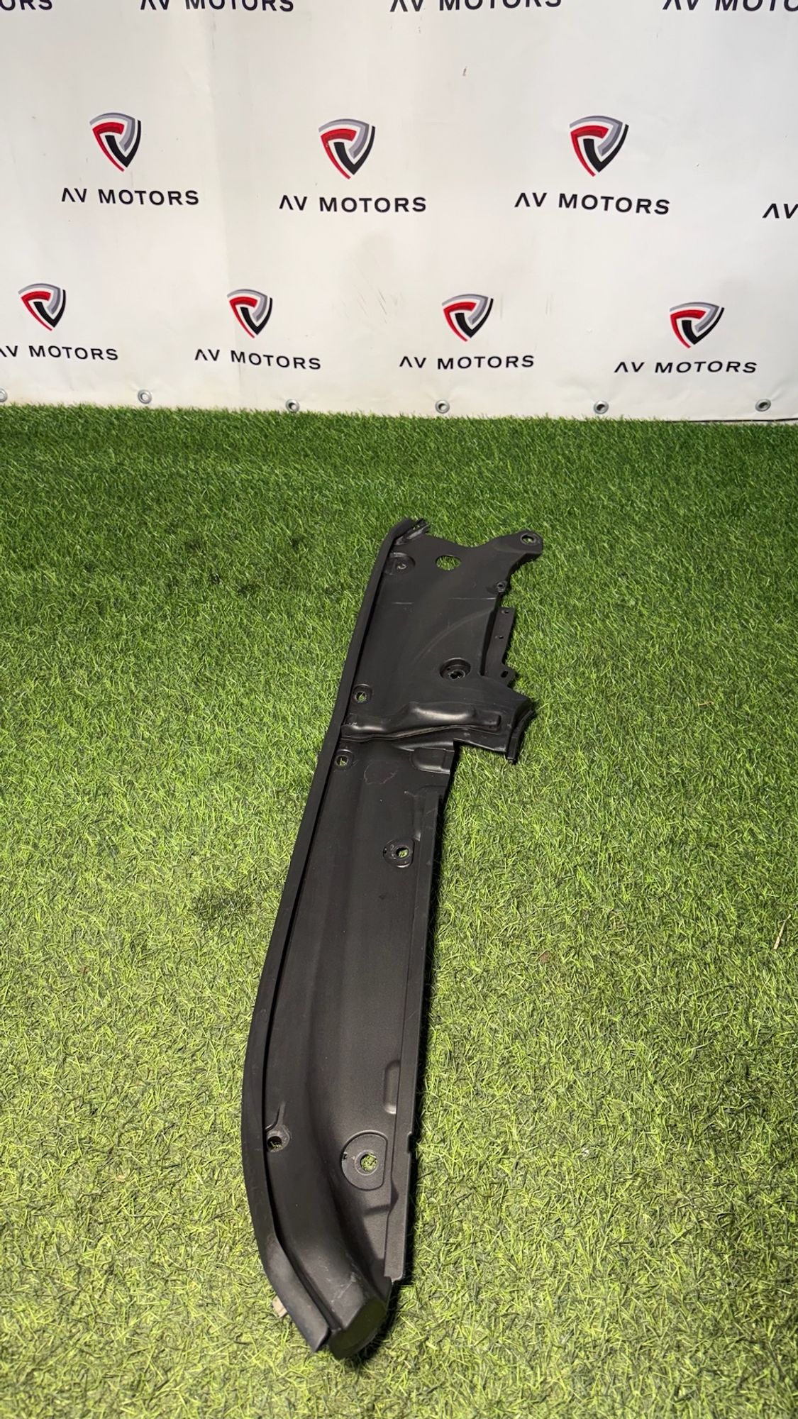 https://ycs.partsauto.market/partsauto-images/thmbs/userImages/82798d1dea2c19ada63d093c70529e74/part/64f6b560-e7bc-45d7-9189-32141a0a71f1_1781010883178.jpg