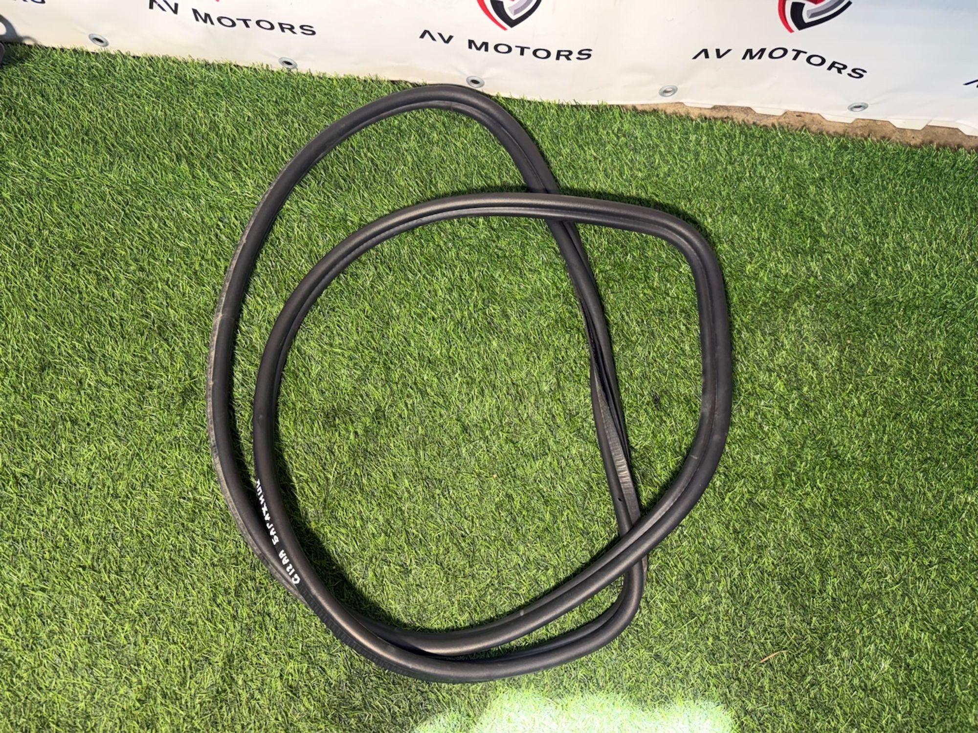 https://ycs.partsauto.market/partsauto-images/thmbs/userImages/82798d1dea2c19ada63d093c70529e74/part/66233d42-d9ca-490b-ac65-8b9c9ccfd165_1781596675824.jpg