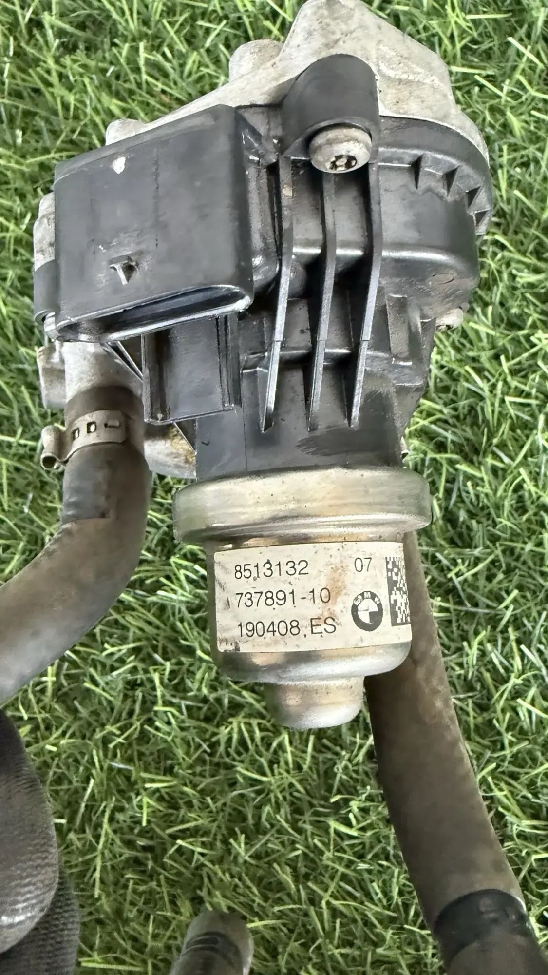https://ycs.partsauto.market/partsauto-images/thmbs/userImages/82798d1dea2c19ada63d093c70529e74/part/66bf1683-23ee-4092-9a9d-3be4c1d64690_1787319619920.jpg
