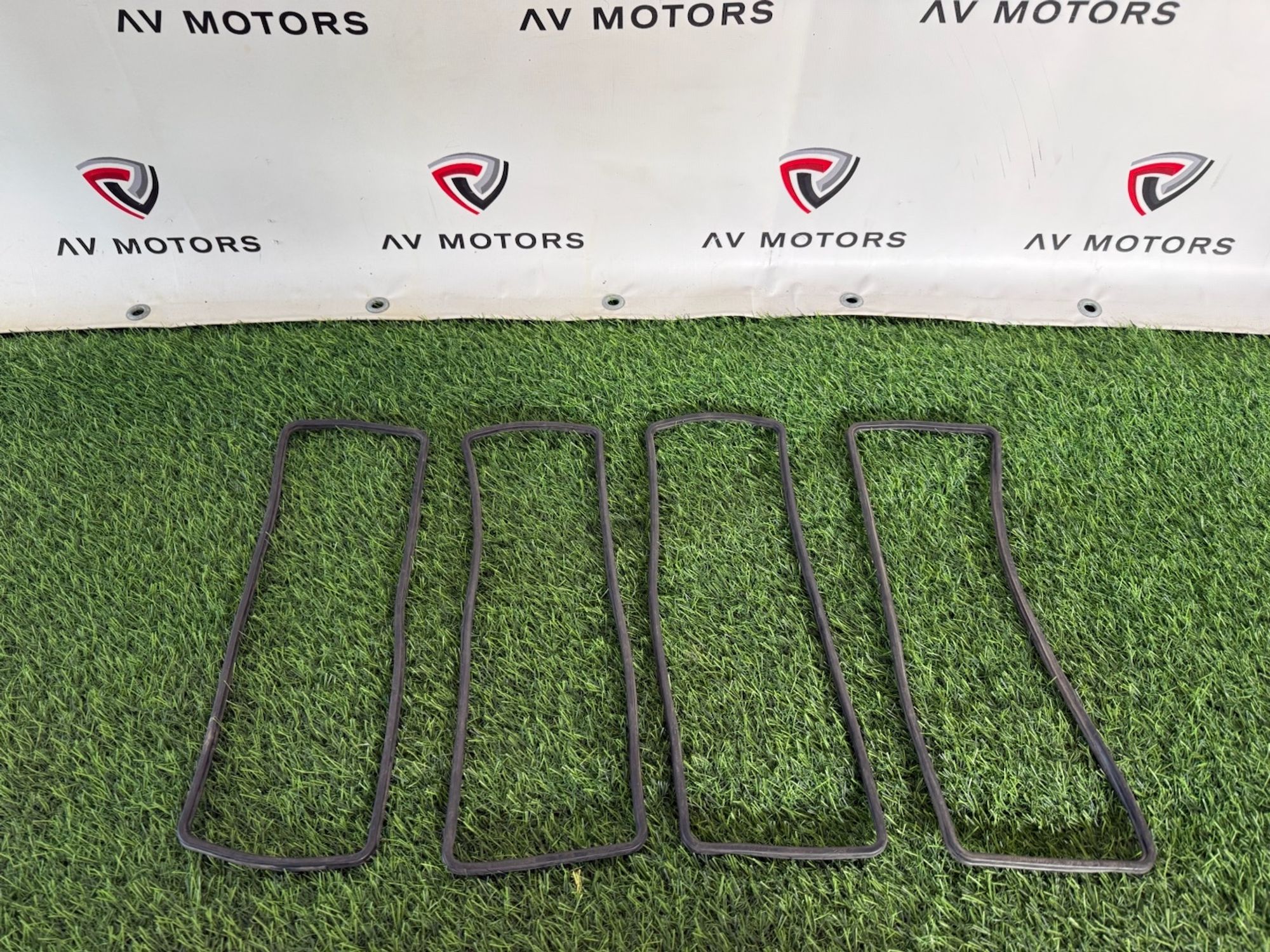 https://ycs.partsauto.market/partsauto-images/thmbs/userImages/82798d1dea2c19ada63d093c70529e74/part/7268a7d5-c5bd-4425-a816-df2dea77f23d_1774952950317.jpg