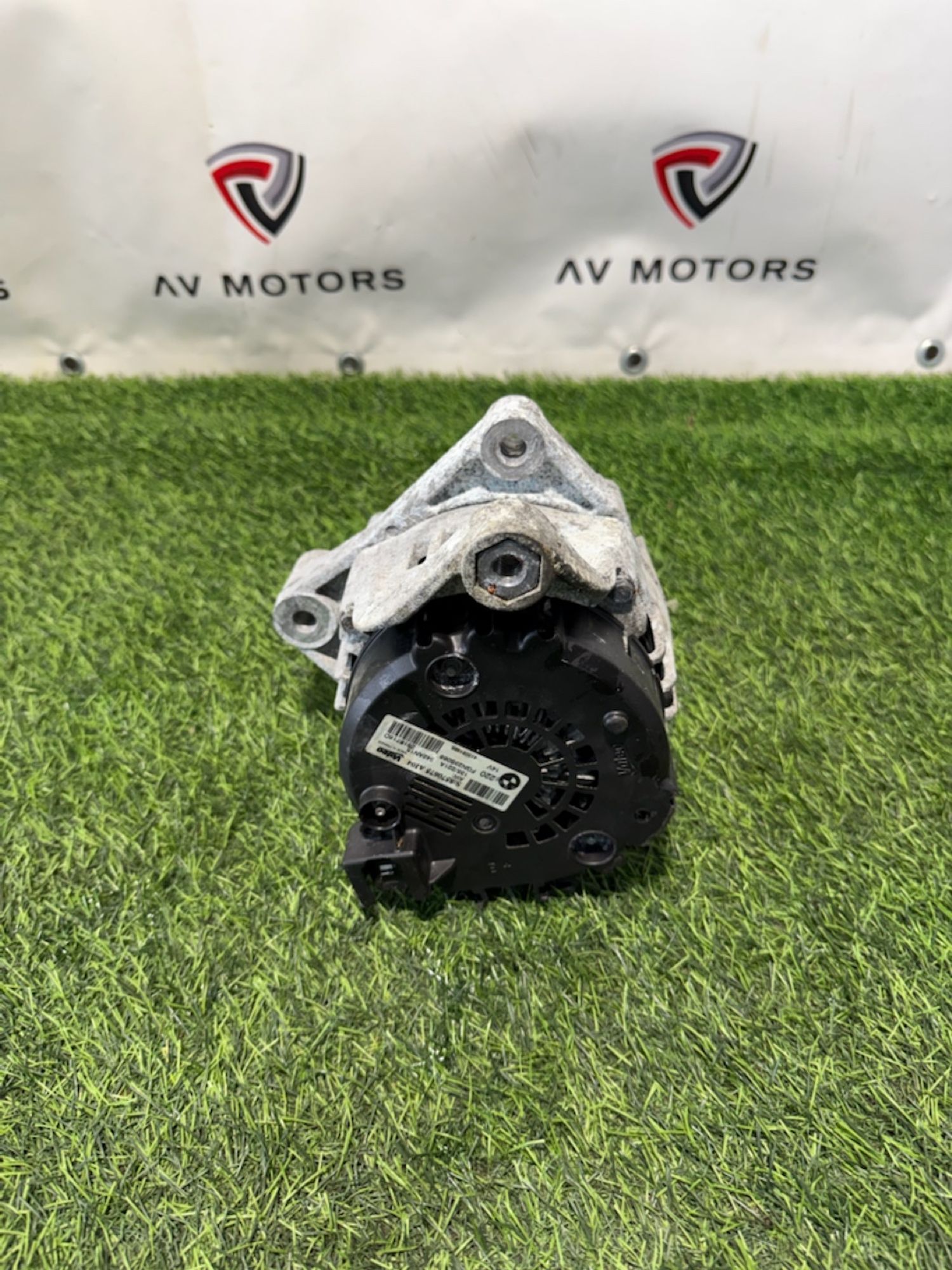 https://ycs.partsauto.market/partsauto-images/thmbs/userImages/82798d1dea2c19ada63d093c70529e74/part/73a7c006-c133-426b-bfd0-43ebf6132474_1779437794054.jpg