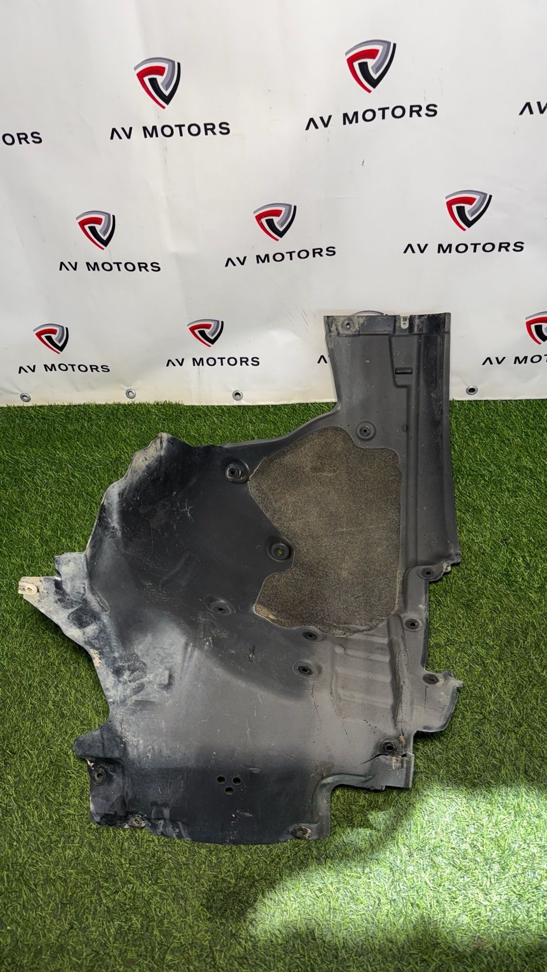 https://ycs.partsauto.market/partsauto-images/thmbs/userImages/82798d1dea2c19ada63d093c70529e74/part/768ef408-136a-4877-8b8e-9b6f3d327414_1781089081089.jpg