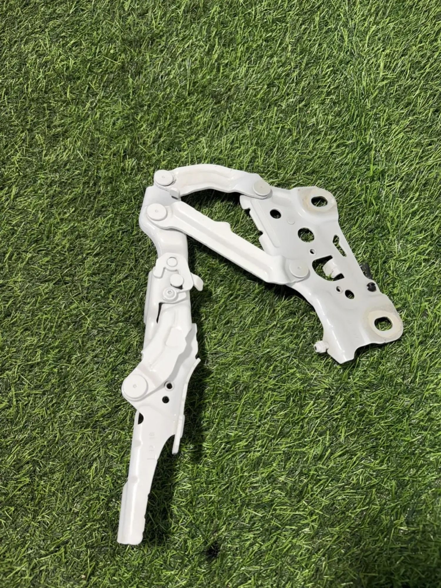 https://ycs.partsauto.market/partsauto-images/thmbs/userImages/82798d1dea2c19ada63d093c70529e74/part/76db0946-d9bb-49e0-bbed-8d4e3723e8fc_1781696678834.jpg