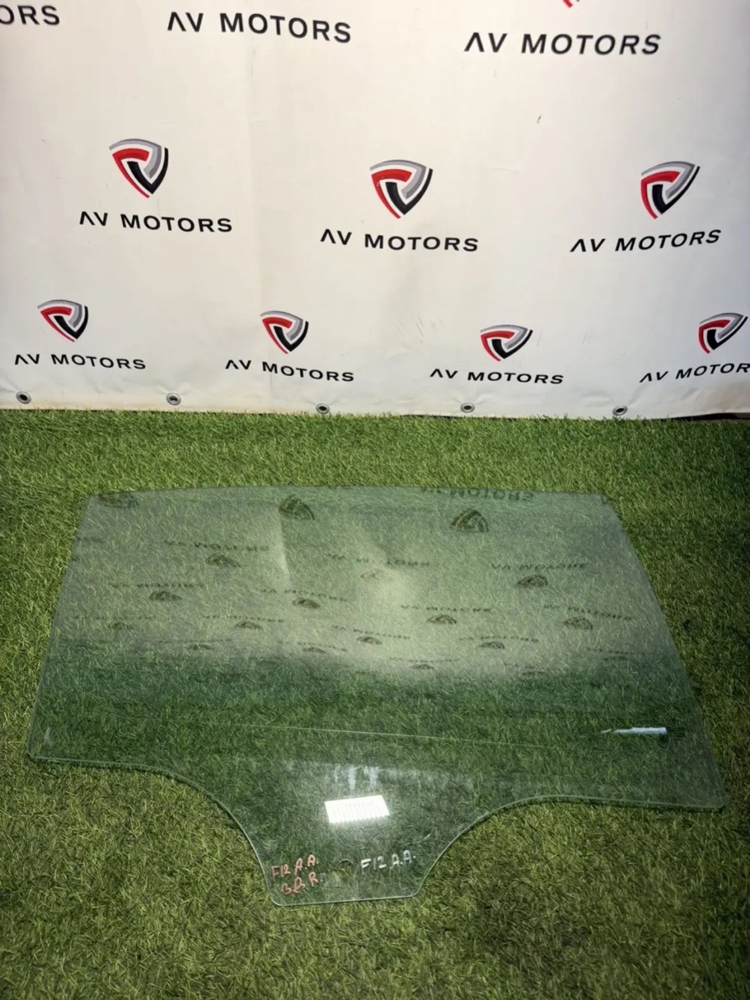 https://ycs.partsauto.market/partsauto-images/thmbs/userImages/82798d1dea2c19ada63d093c70529e74/part/7721be30-d684-4787-82bc-0af30a595620_1781524016178.jpg