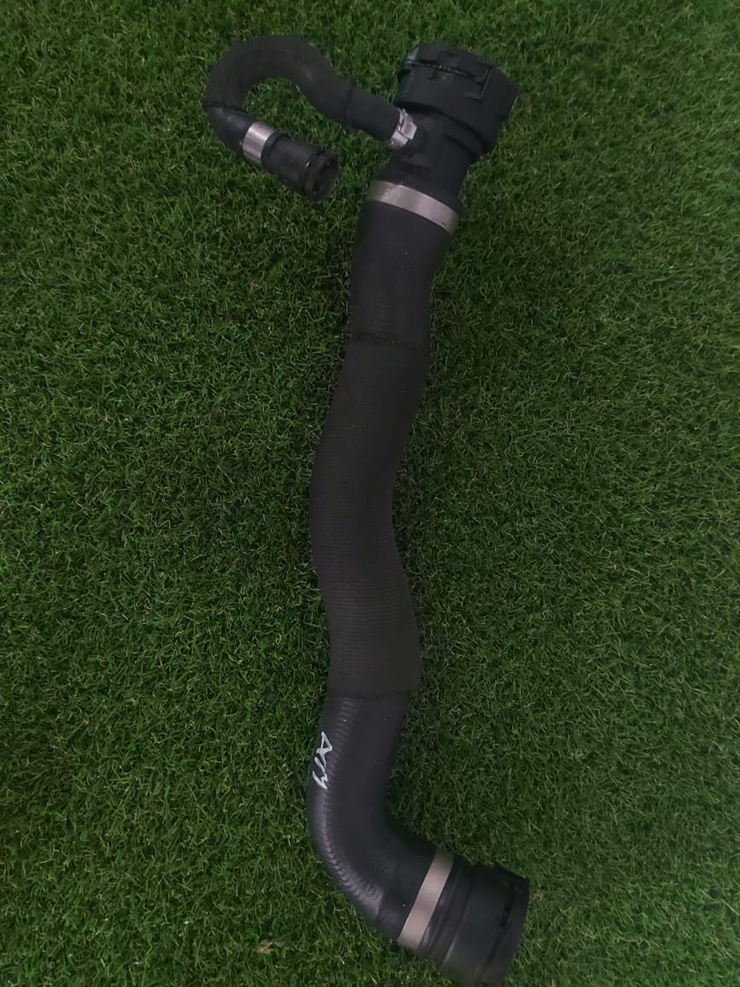 https://ycs.partsauto.market/partsauto-images/thmbs/userImages/82798d1dea2c19ada63d093c70529e74/part/777869d4-eb2c-4fc4-8684-6bc7596660e0_1724682264515.jpg