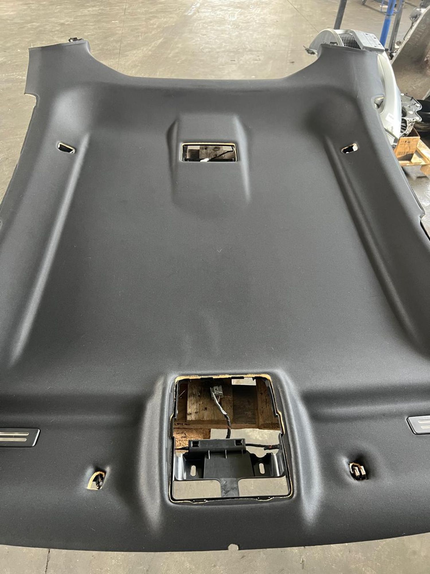 https://ycs.partsauto.market/partsauto-images/thmbs/userImages/82798d1dea2c19ada63d093c70529e74/part/78966a94-90b4-48f7-af35-688d9e8ace73_1745588089353.jpg