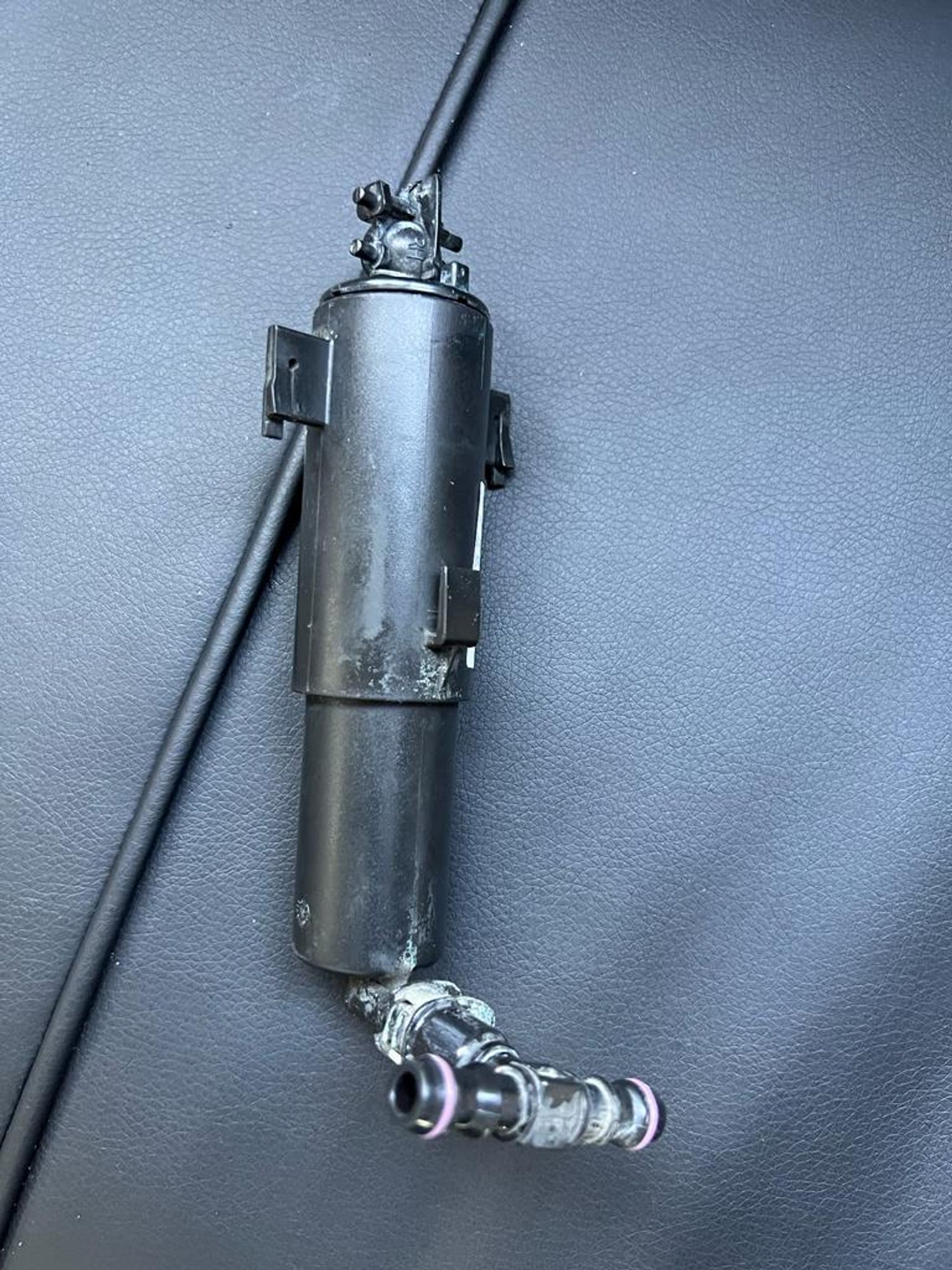 https://ycs.partsauto.market/partsauto-images/thmbs/userImages/82798d1dea2c19ada63d093c70529e74/part/7b28e86d-b77f-400b-88f2-e44a3d4a9fbb_1693314309309.jpg