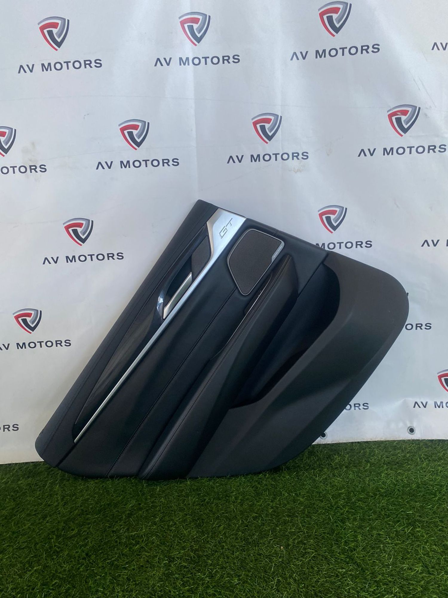 https://ycs.partsauto.market/partsauto-images/thmbs/userImages/82798d1dea2c19ada63d093c70529e74/part/7b8c9423-d0a5-4b4a-84ae-b897535b8cf2_1777456356424.jpg