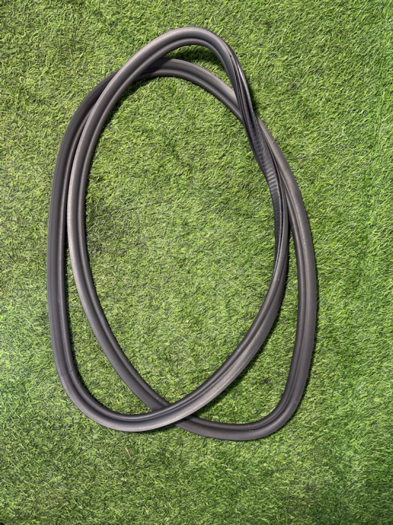 https://ycs.partsauto.market/partsauto-images/thmbs/userImages/82798d1dea2c19ada63d093c70529e74/part/80829292-0986-47dc-939f-7679a53d53df_1781594273850.jpg