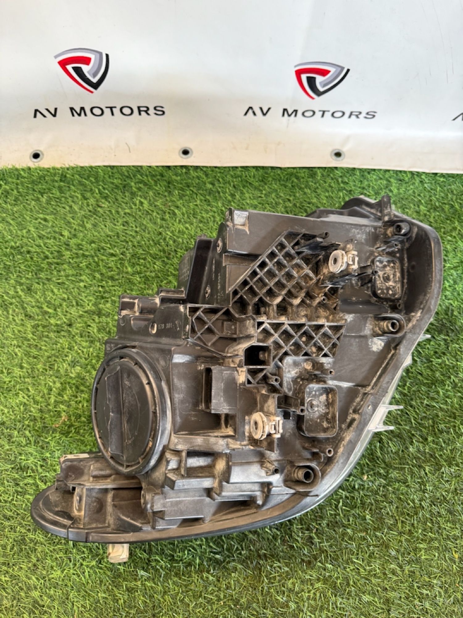 https://ycs.partsauto.market/partsauto-images/thmbs/userImages/82798d1dea2c19ada63d093c70529e74/part/8180facf-c410-4860-9de0-a20aba41b682_1770720679897.jpg