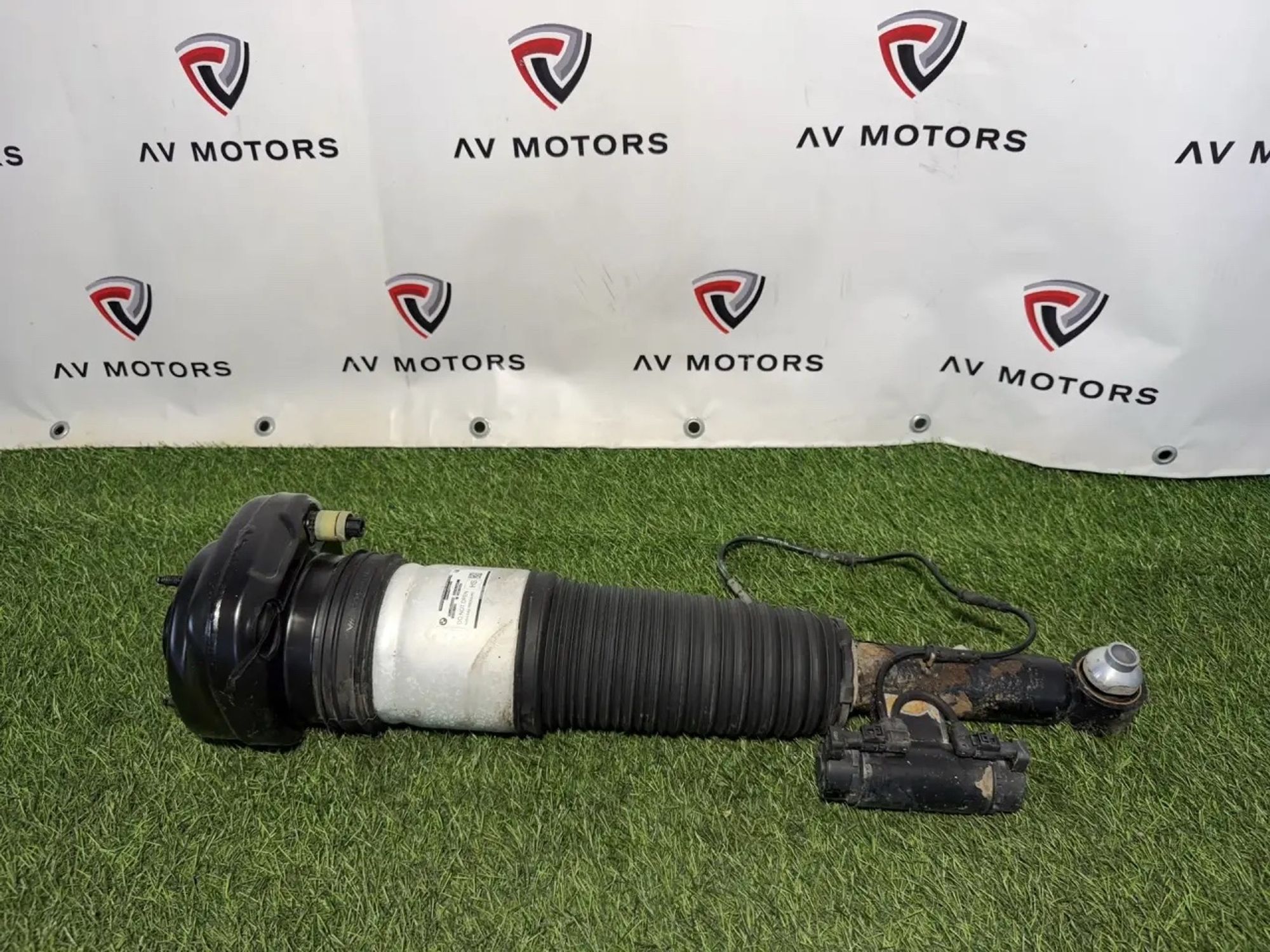 https://ycs.partsauto.market/partsauto-images/thmbs/userImages/82798d1dea2c19ada63d093c70529e74/part/81c1bda4-1930-46c3-b066-50e2d6bd40fa_1781701836454.jpg