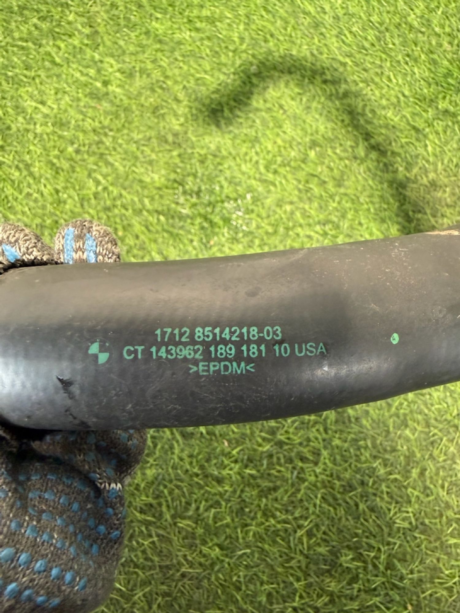 https://ycs.partsauto.market/partsauto-images/thmbs/userImages/82798d1dea2c19ada63d093c70529e74/part/826d7fa2-facb-41fb-a985-2780c2beb466_1776932402551.jpg
