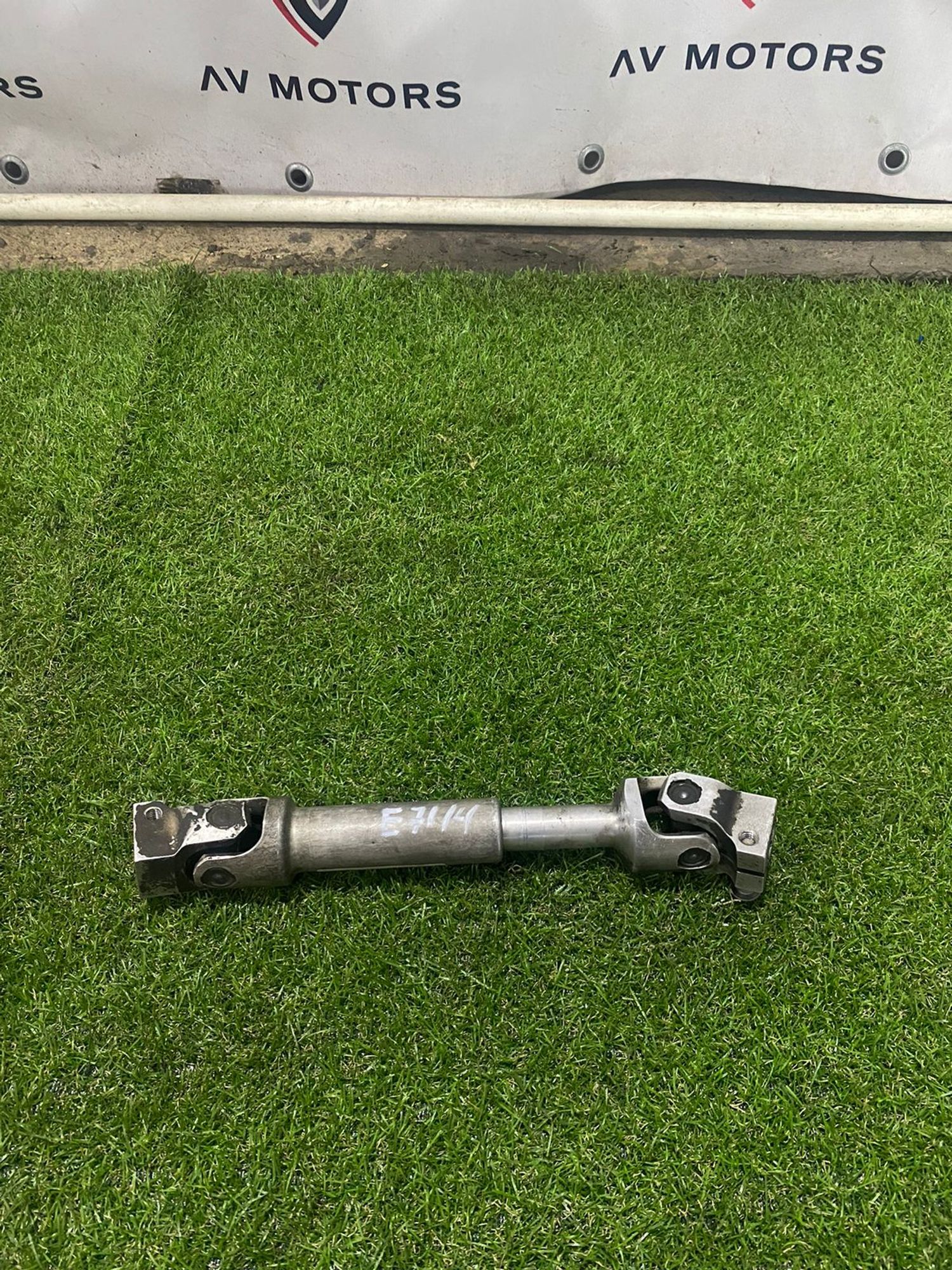 https://ycs.partsauto.market/partsauto-images/thmbs/userImages/82798d1dea2c19ada63d093c70529e74/part/82a5aaf4-ba31-499c-a1c7-a4f9f4a5f646_1736856743578.jpg
