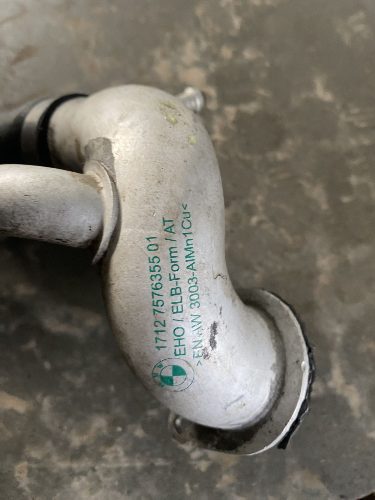 https://ycs.partsauto.market/partsauto-images/thmbs/userImages/82798d1dea2c19ada63d093c70529e74/part/83224c52-f224-4605-8cb0-d0f96ac8f875_1705071565811.jpg