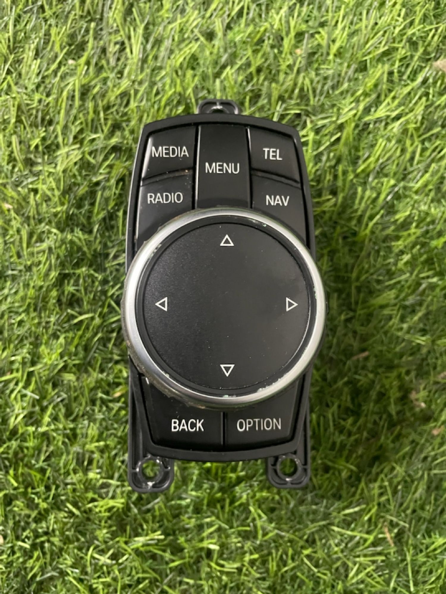 https://ycs.partsauto.market/partsauto-images/thmbs/userImages/82798d1dea2c19ada63d093c70529e74/part/85851b81-908c-4177-b059-fb30abff9314_1781090740462.jpg