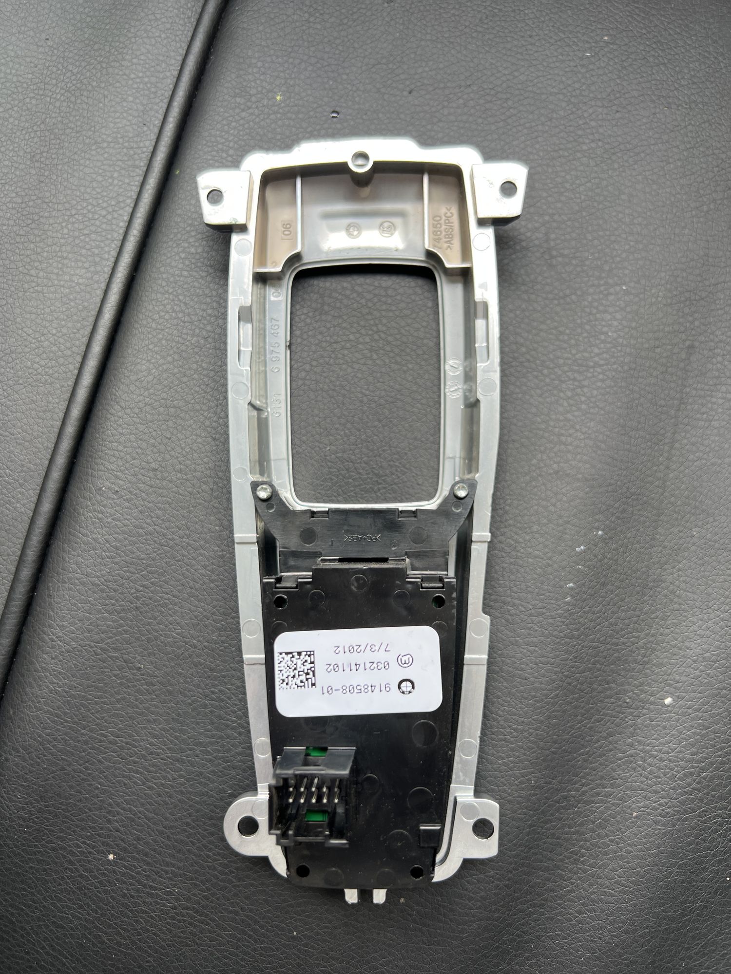 https://ycs.partsauto.market/partsauto-images/thmbs/userImages/82798d1dea2c19ada63d093c70529e74/part/86c6aa4c-ca8e-4291-a2cf-88bd636d9179_1717145560330.jpg