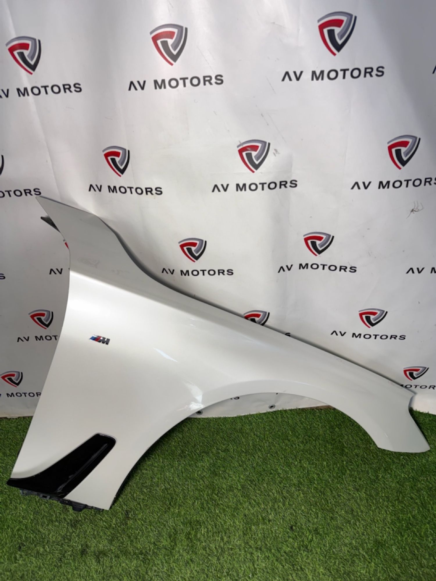 https://ycs.partsauto.market/partsauto-images/thmbs/userImages/82798d1dea2c19ada63d093c70529e74/part/8813ea57-e0b0-410f-97e2-fe3475754244_1781078329123.jpg