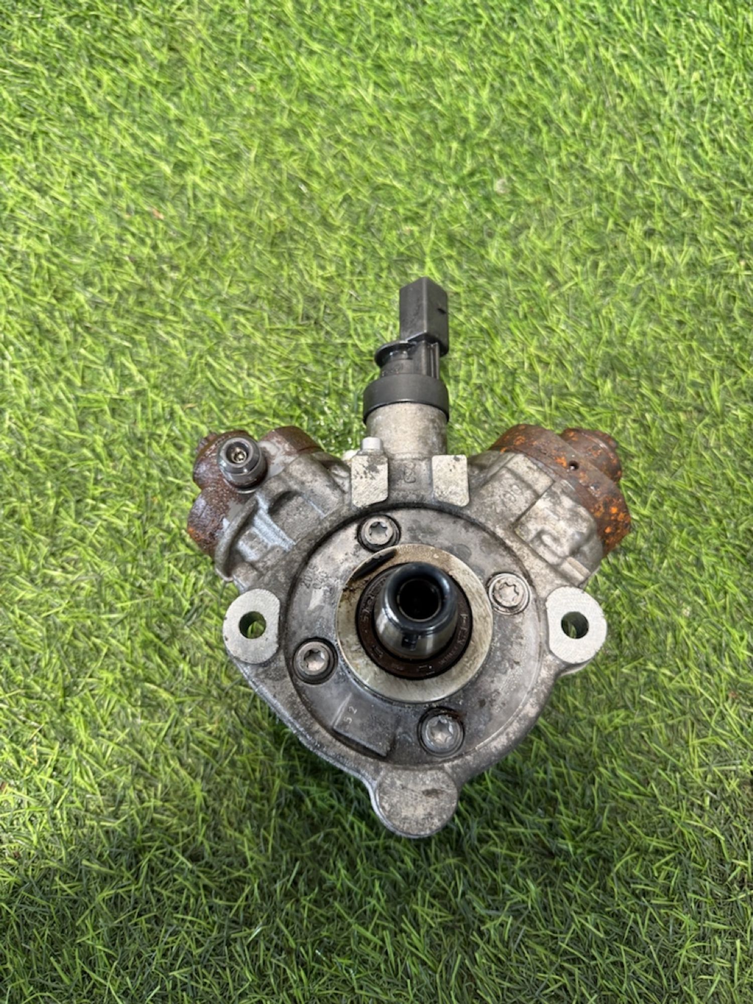 https://ycs.partsauto.market/partsauto-images/thmbs/userImages/82798d1dea2c19ada63d093c70529e74/part/882b9dc9-7408-4334-9609-301f03fb0007_1776931794857.jpg