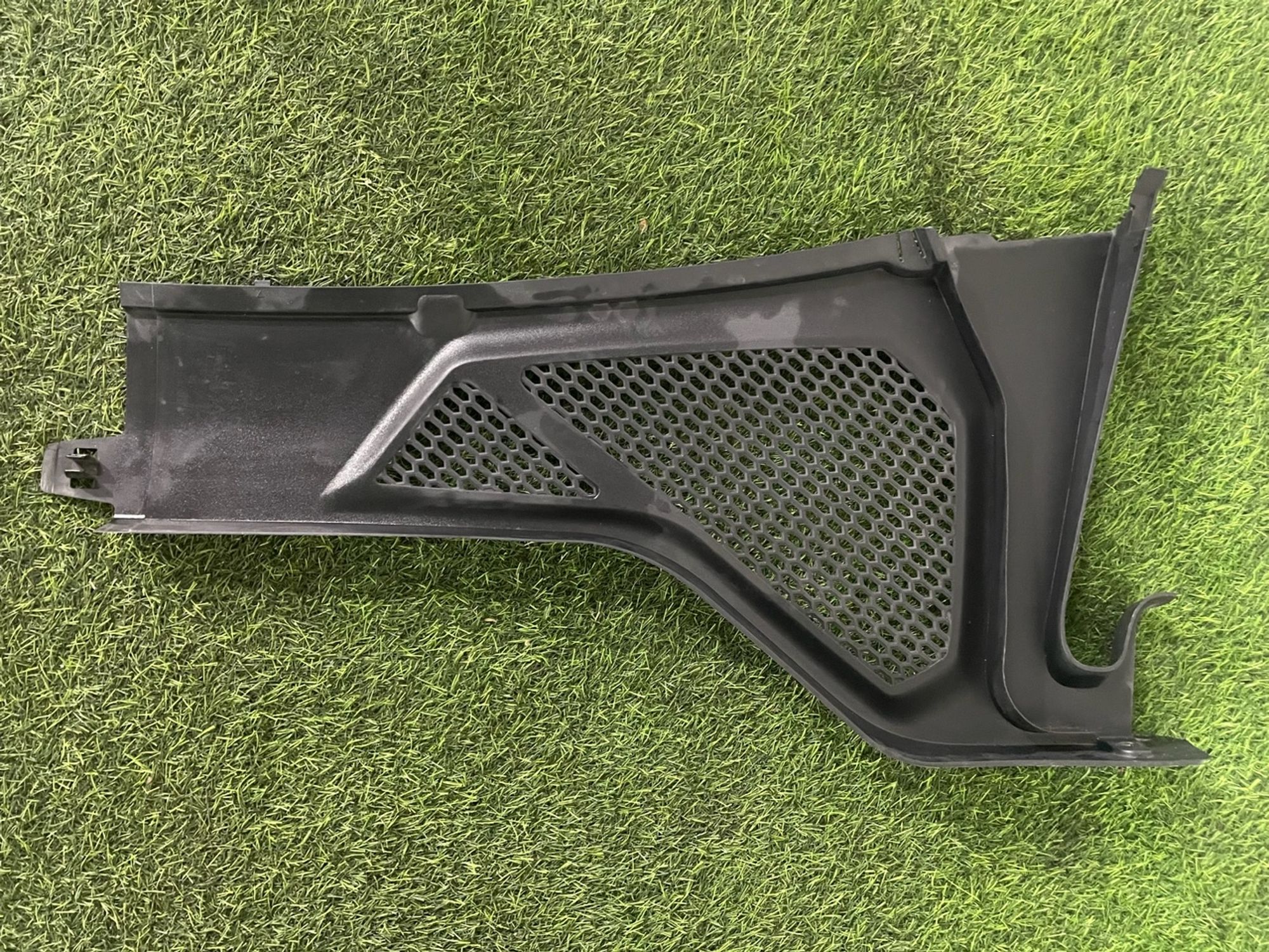 https://ycs.partsauto.market/partsauto-images/thmbs/userImages/82798d1dea2c19ada63d093c70529e74/part/8bbdc810-23ed-4670-b7e6-fba4d2757d23_1781772908499.jpg
